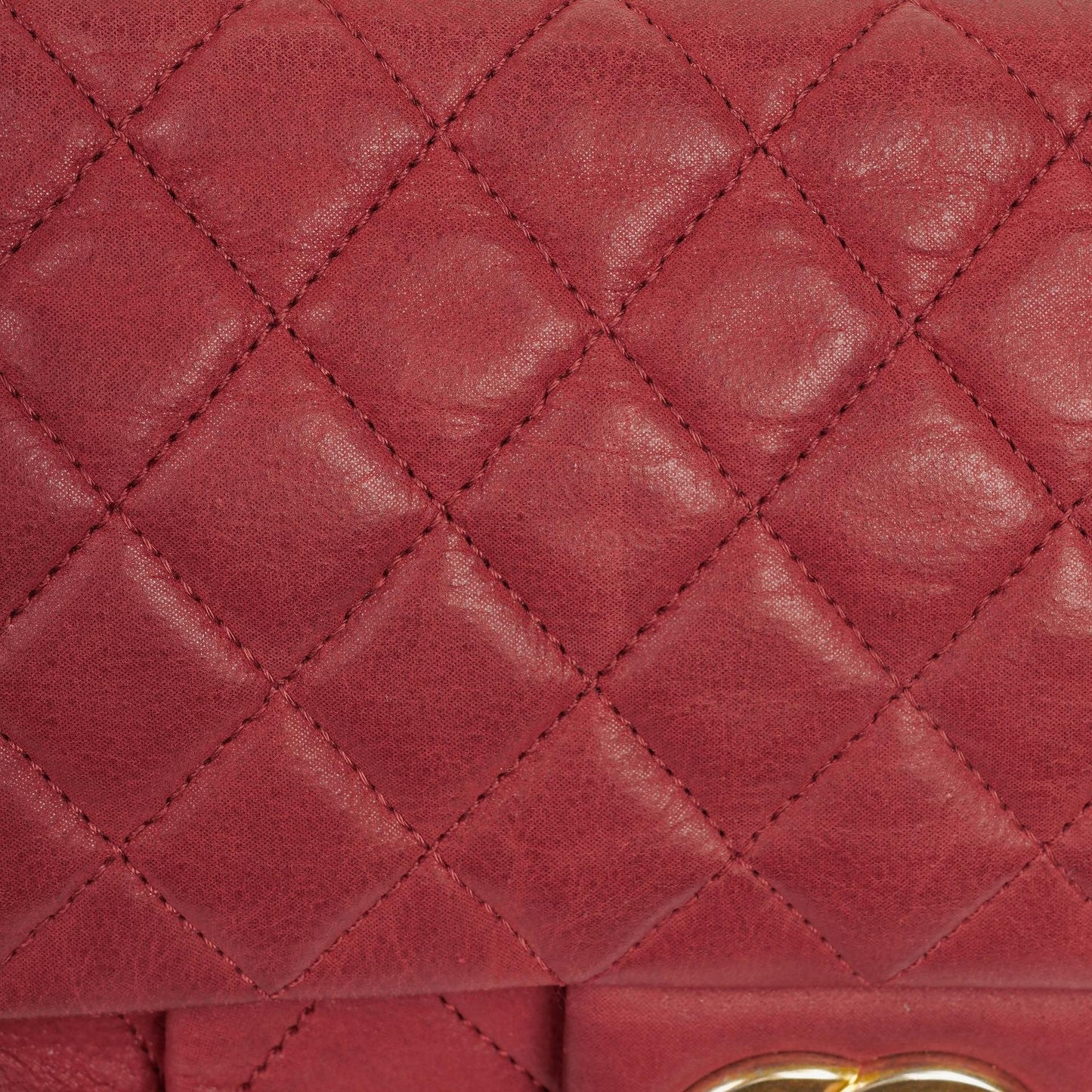 Chanel Chic Single Flap Bag Quilted Iridescent Calfskin With Gold-Tone Hardware