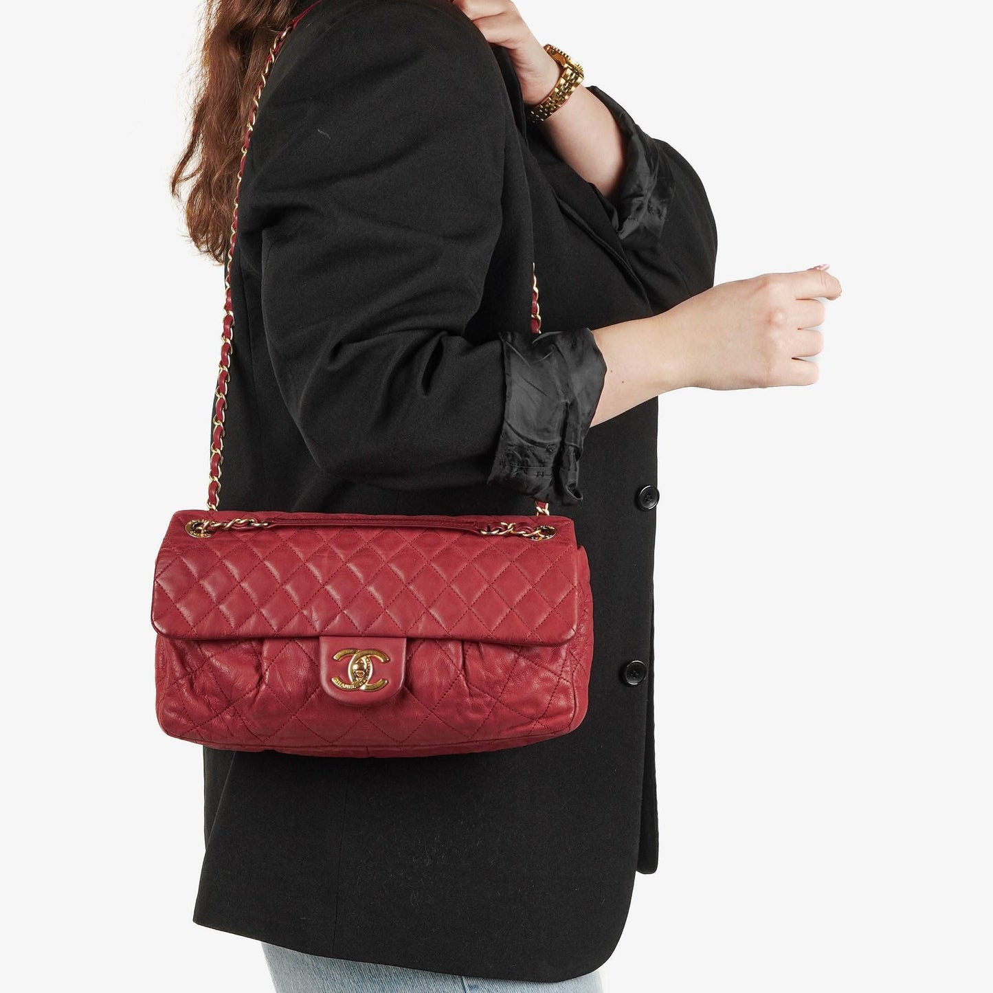 Chanel Chic Single Flap Bag Quilted Iridescent Calfskin With Gold-Tone Hardware