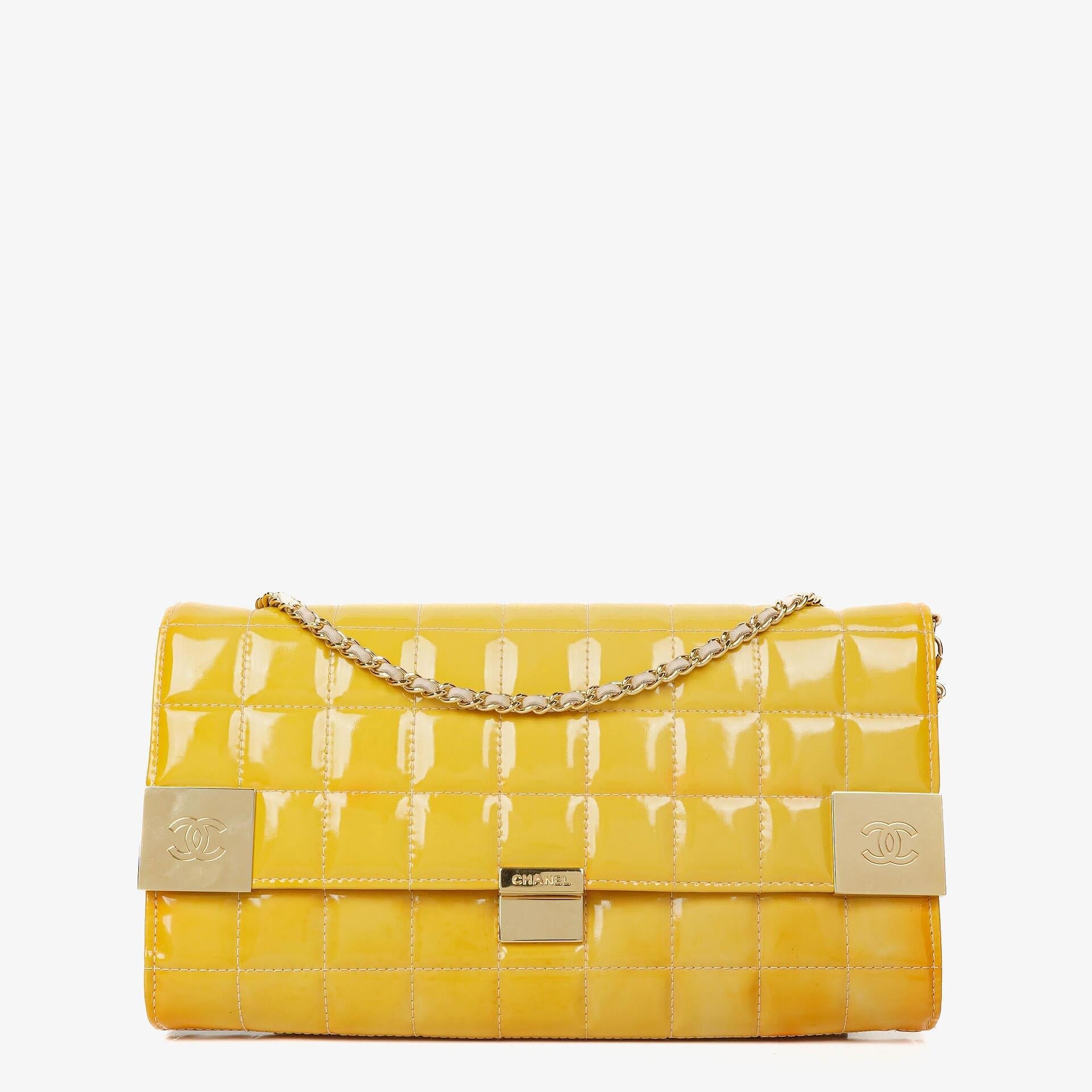 Chanel Chocolate Bar East West Patent Leather Shoulder Bag