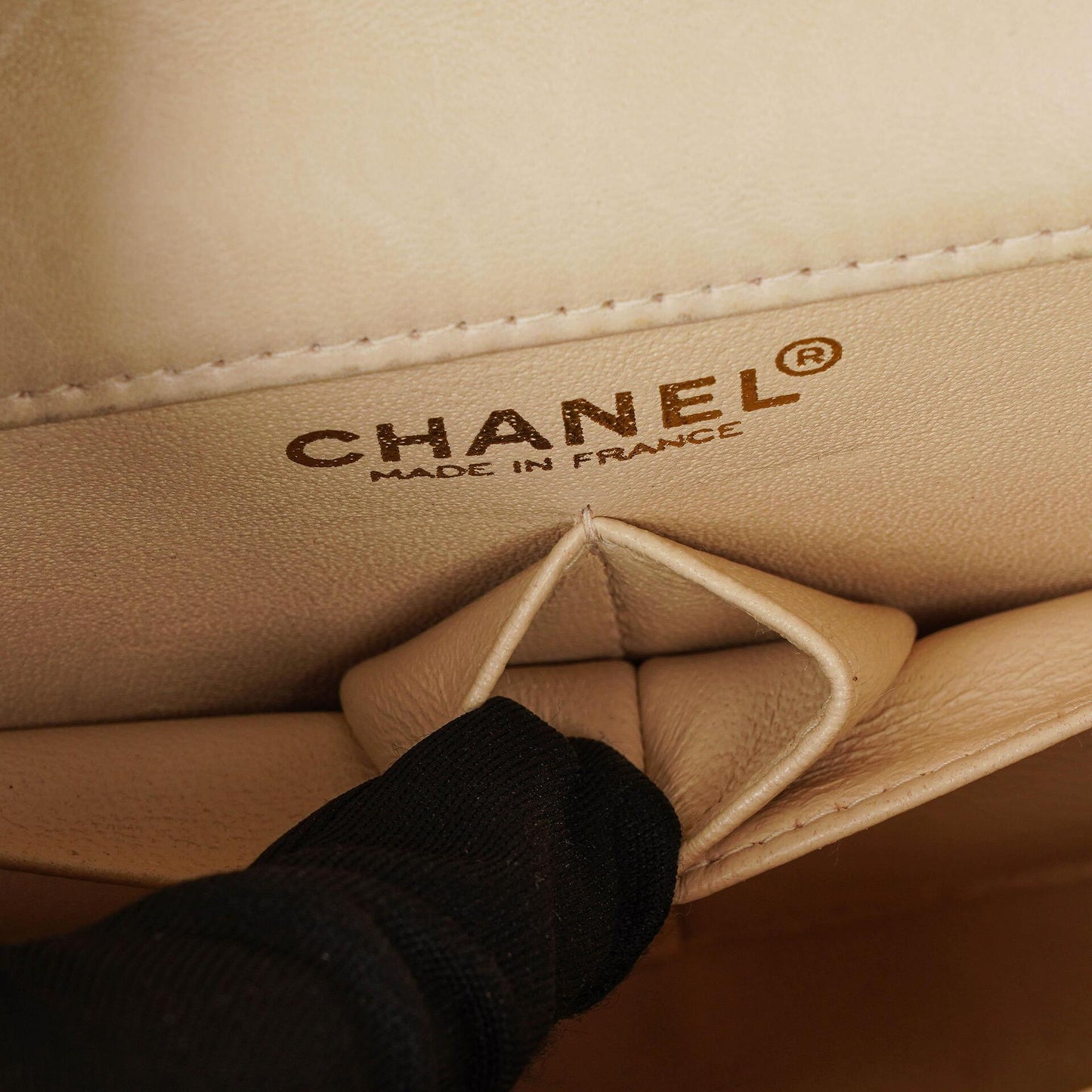 Chanel Chocolate Bar East West Patent Leather Shoulder Bag