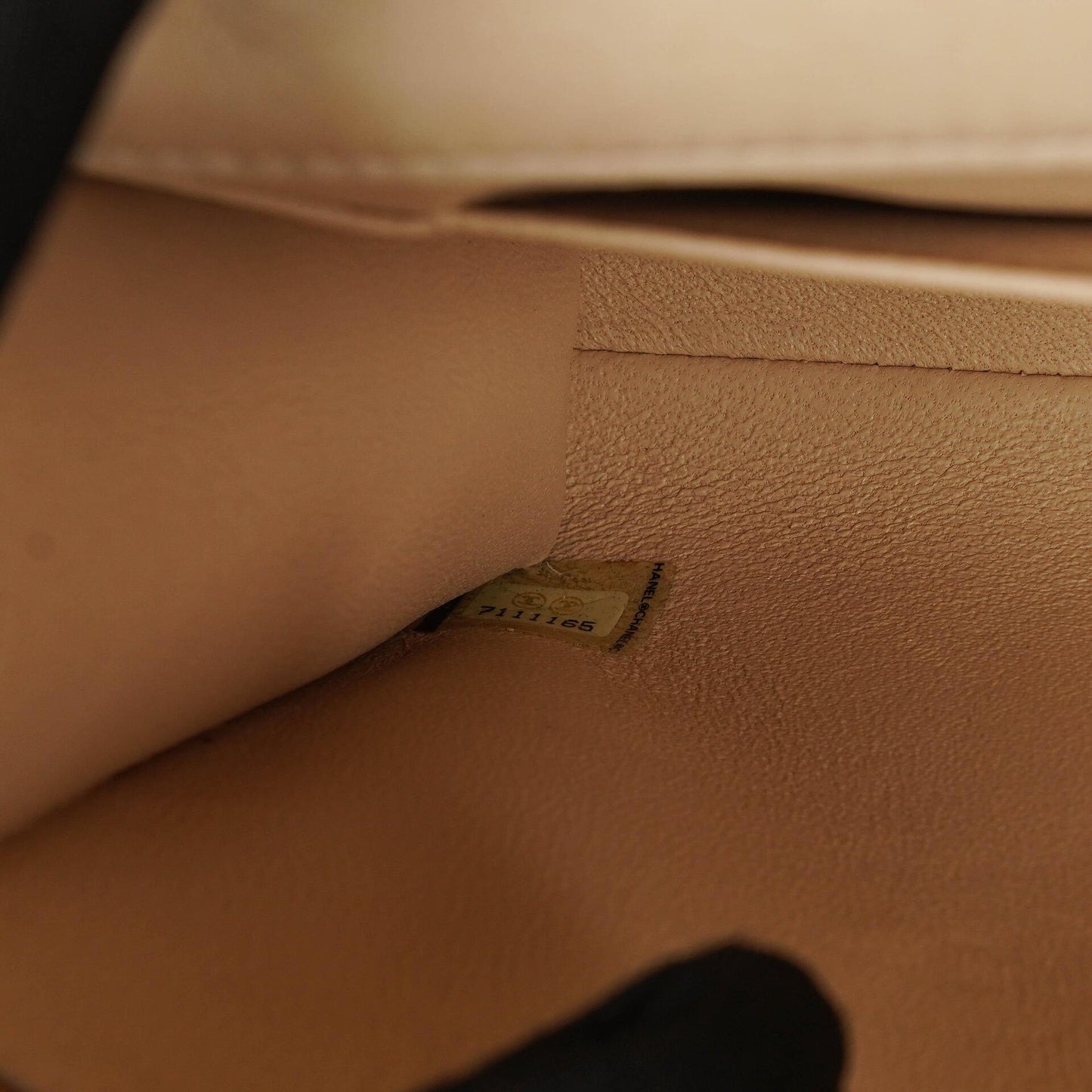Chanel Chocolate Bar East West Patent Leather Shoulder Bag