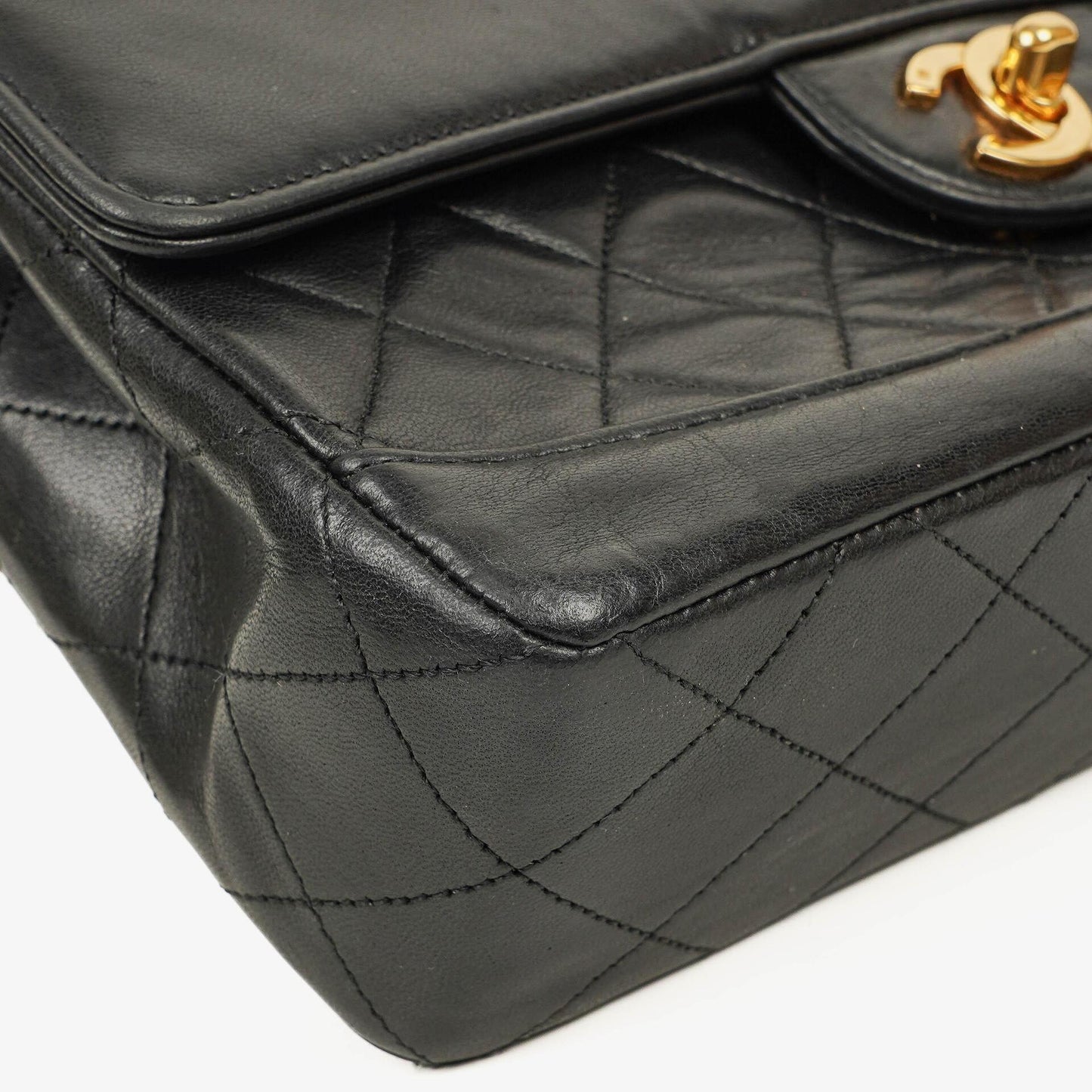 Chanel Classic Small Flap Bag Lambskin 24k Gold-Plated Hardware