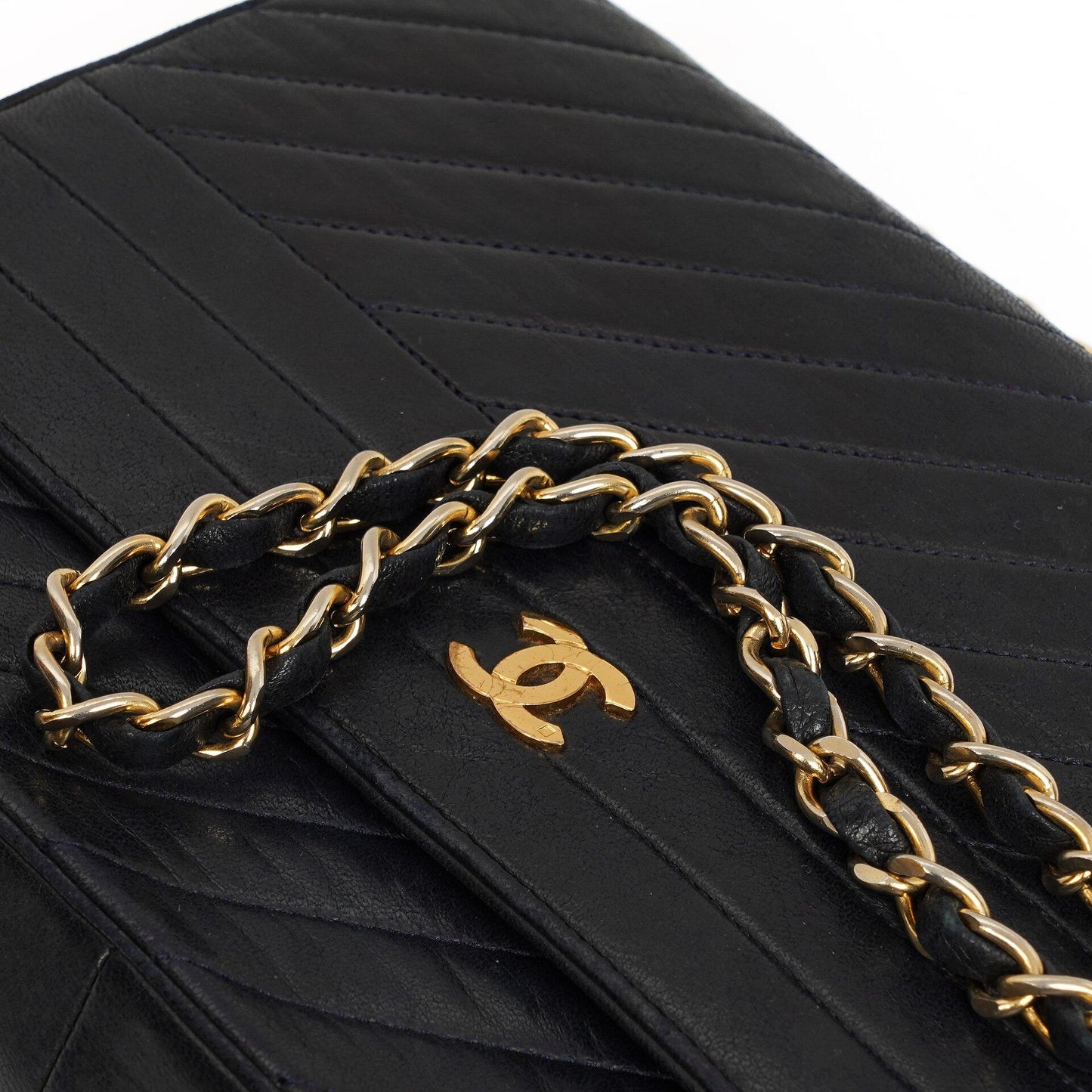 Chanel Diagonal Medium Classic Navy Quilted Lambskin Single Flap Bag With 24K Gold-Plated Hardware