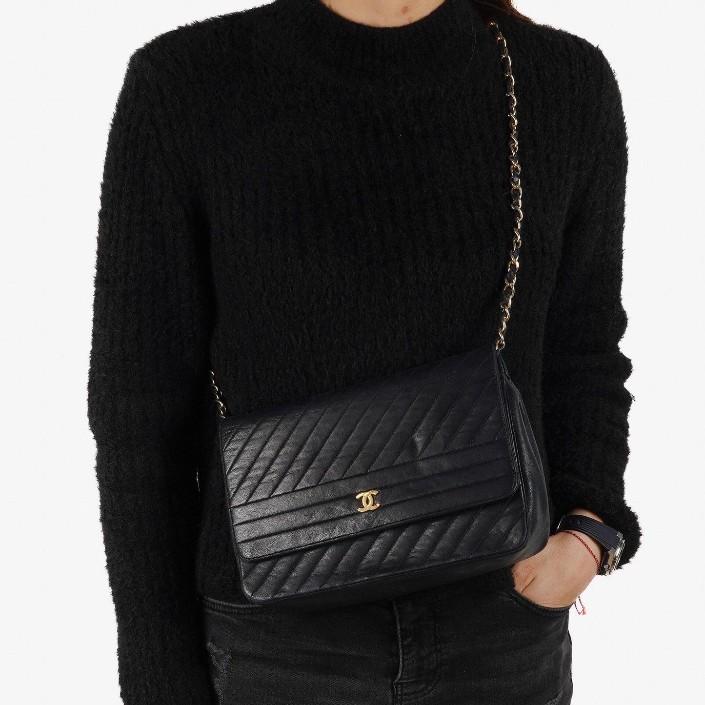 Chanel Diagonal Medium Classic Navy Quilted Lambskin Single Flap Bag With 24K Gold-Plated Hardware