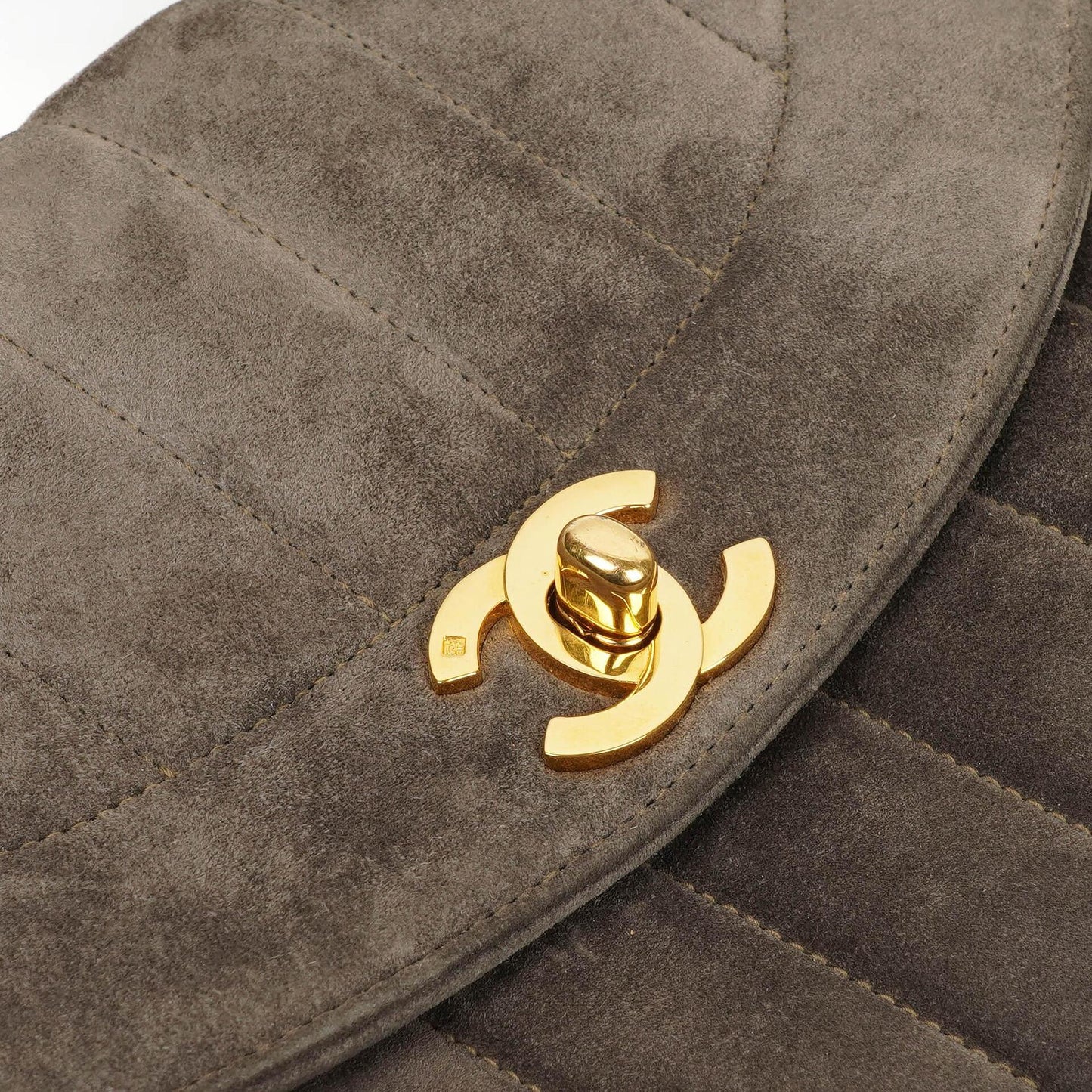 Chanel Diana Vertical Quilted Single Flap Bag With 24K Gold-Plated Hardware