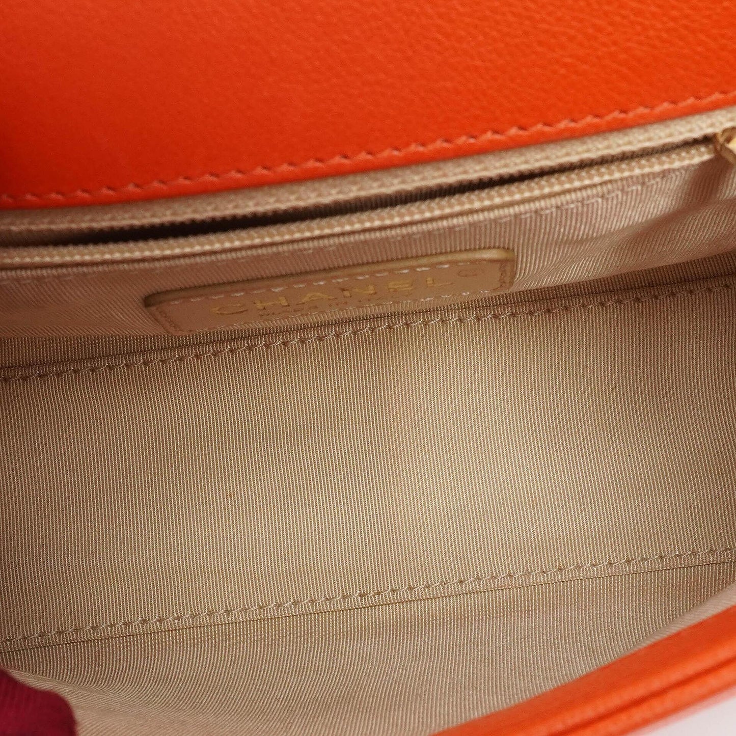Chanel Label Click Flap Red in Quilted Calfskin With Gold-Tone Hardware