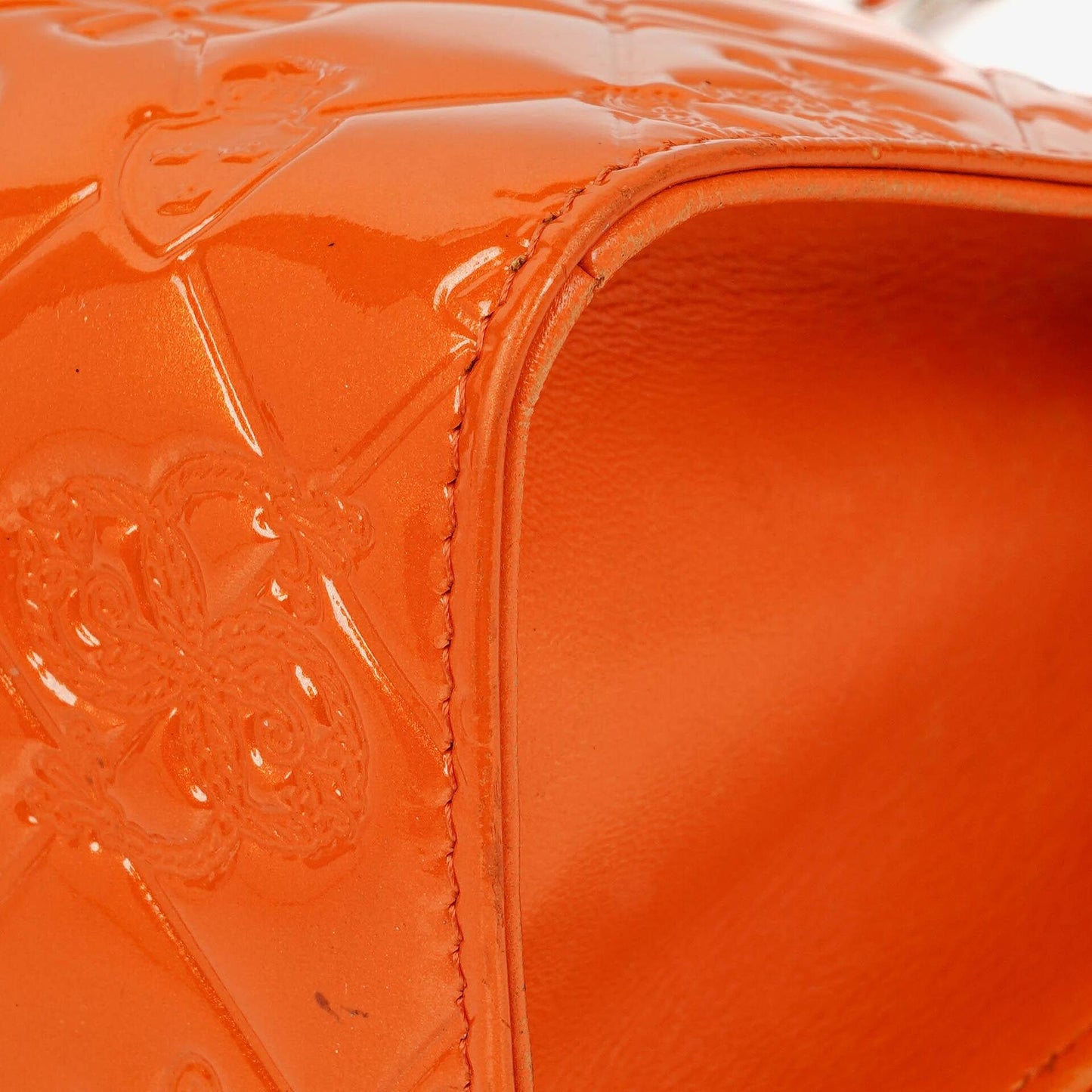 Chanel Lucky Charm Orange Patent Leather Pochatte