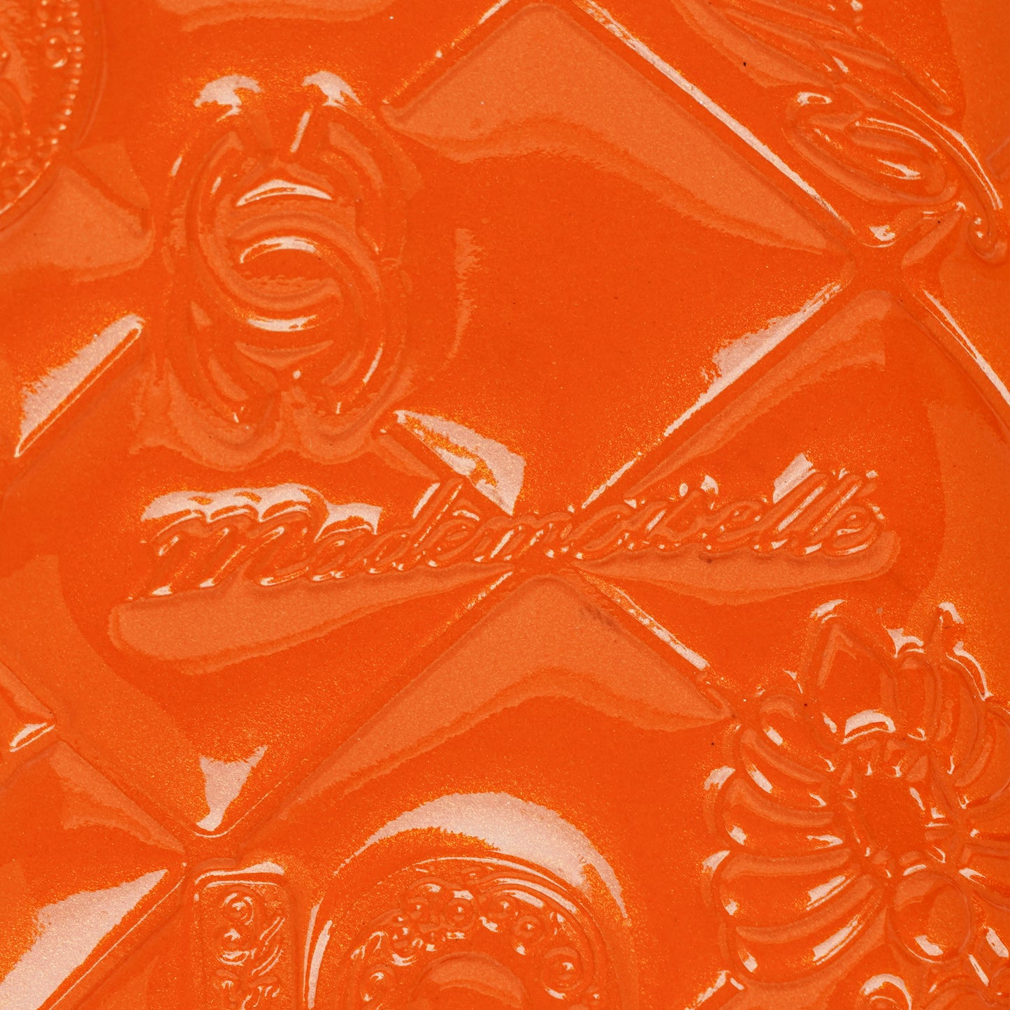 Chanel Lucky Charm Orange Patent Leather Pochatte