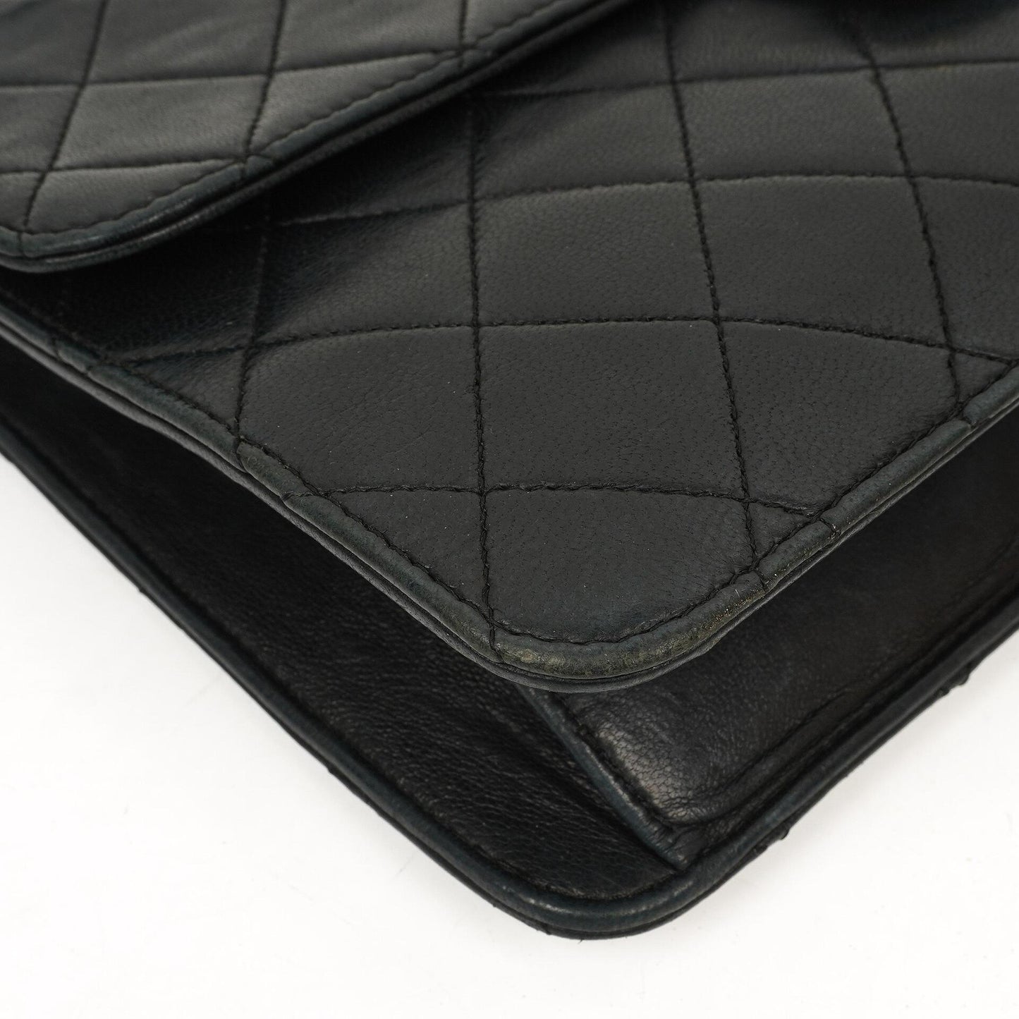 Chanel Medium Classic Black Quilted Lambskin Single Flap Bag With Gold-Tone Hardware