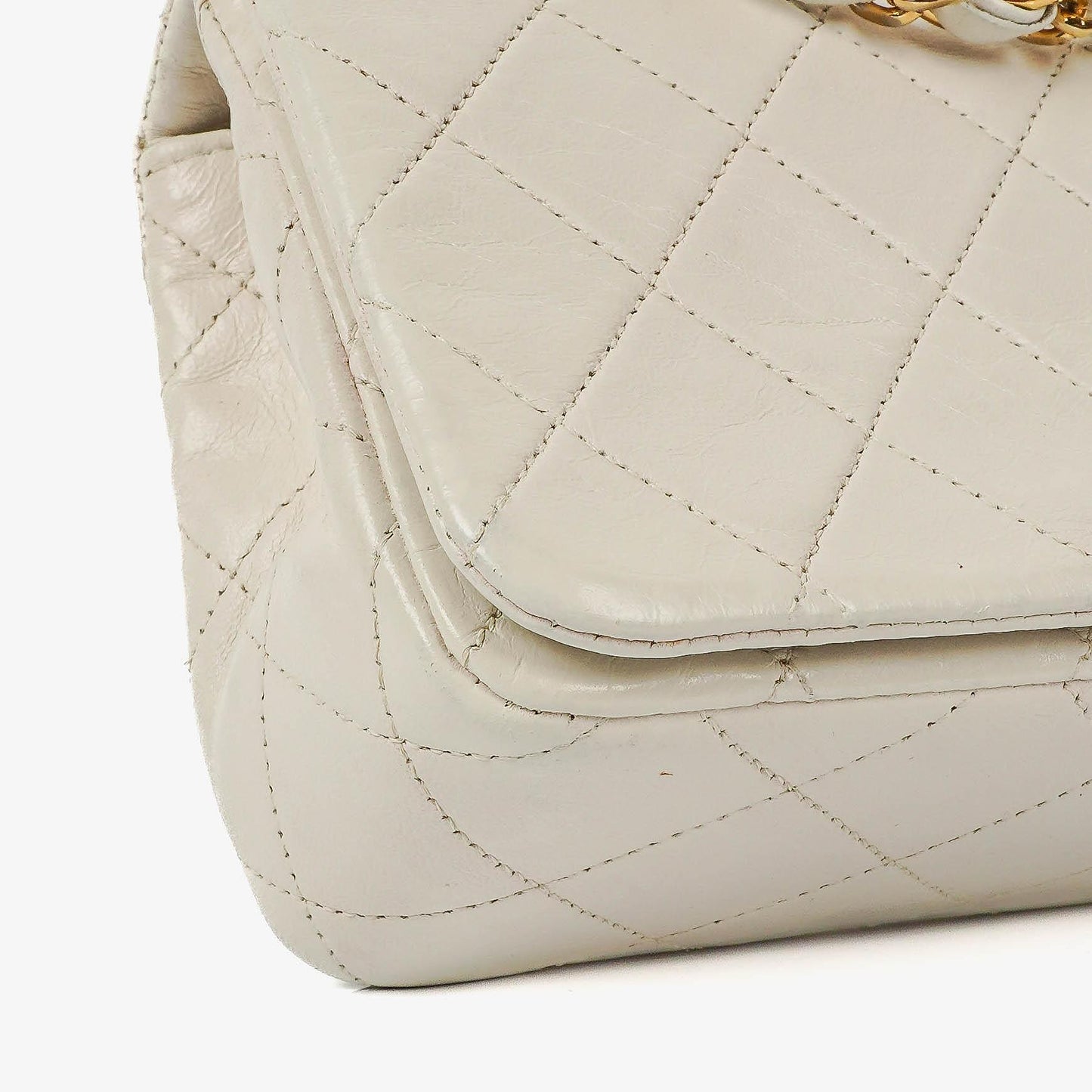 Chanel Mini Classic White Quilted Lambskin Full Flap Wallet On Chain WOC With 24K Gold-Plated Hardware