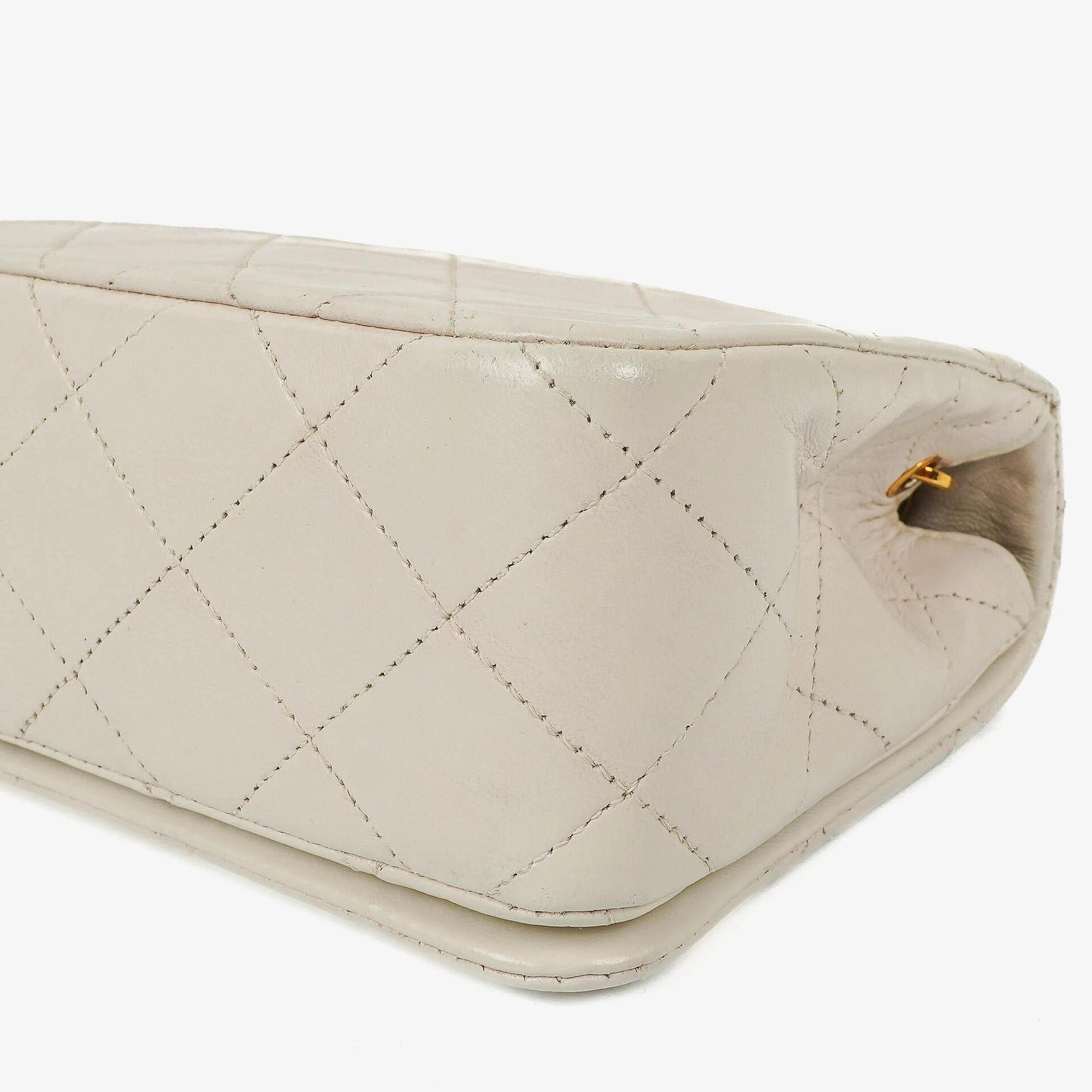 Chanel Mini Classic White Quilted Lambskin Full Flap Wallet On Chain WOC With 24K Gold-Plated Hardware