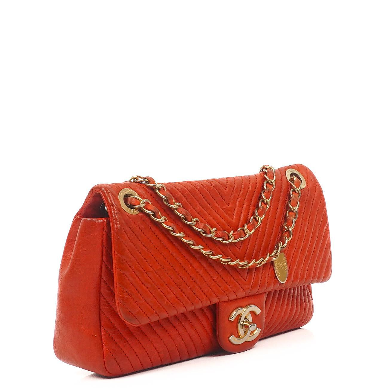 Chanel Red Chevron Quilted Distressed Calfskin Medium Classic Single Medallion Flap Gold Hardware