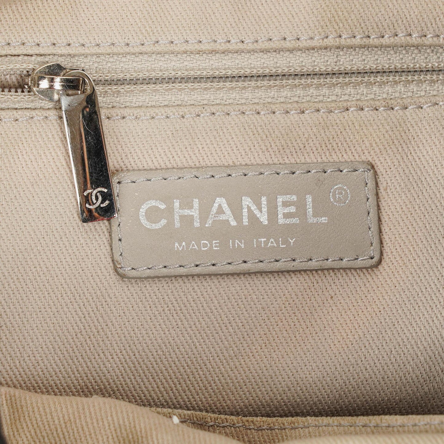 Chanel Sea Hit Medium Black Quilted Iridescent Calfskin Shoulder Bag