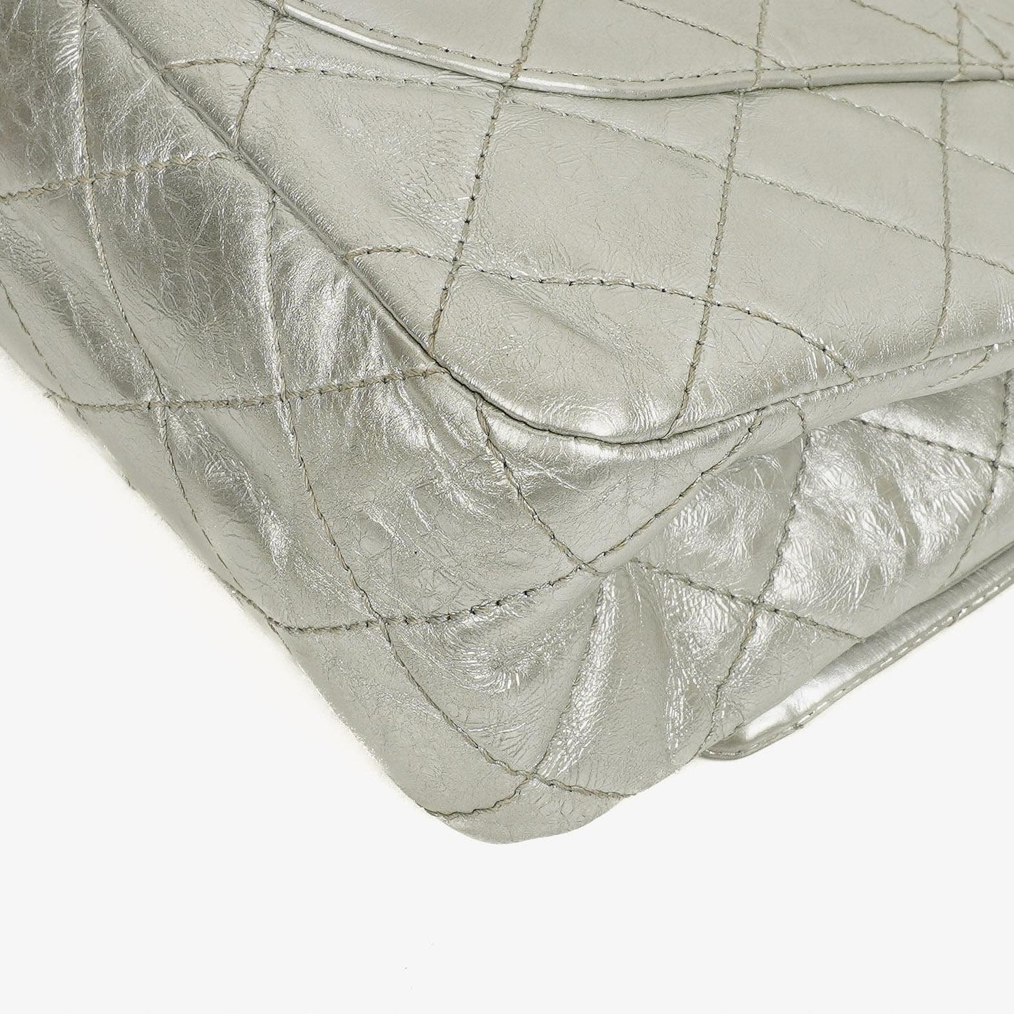 Chanel Silver Metallic Aged Quilted Calfskin 2.55 Reissue 227 Flap Bag