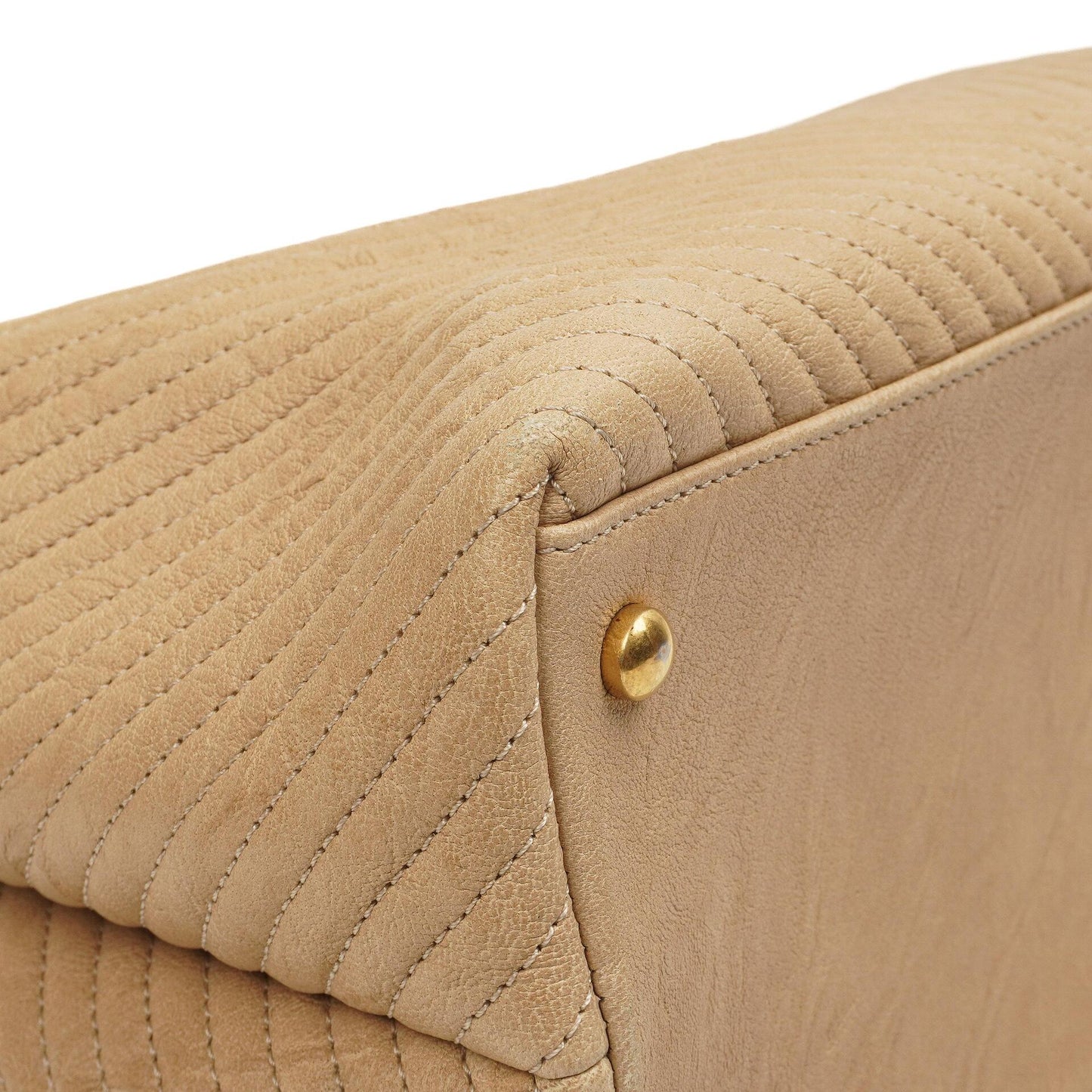 Chanel Surpique Tote Beige Chevron Quilted Calfskin Gold-Tone Hardware