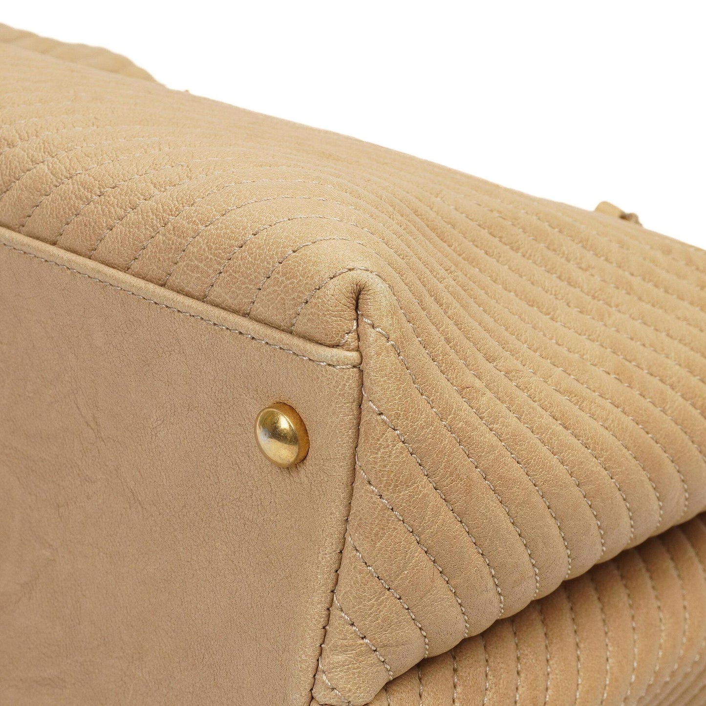 Chanel Surpique Tote Beige Chevron Quilted Calfskin Gold-Tone Hardware