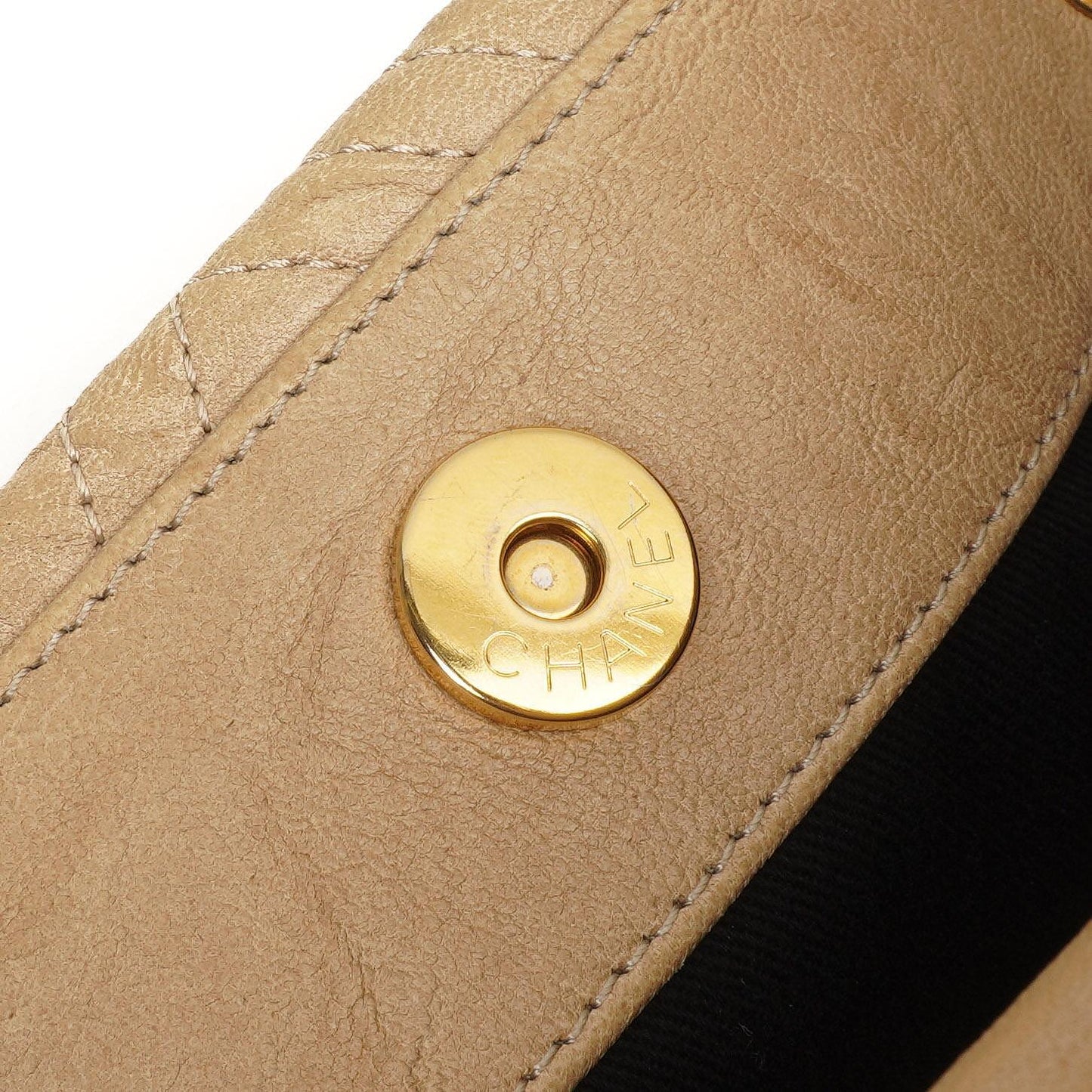 Chanel Surpique Tote Beige Chevron Quilted Calfskin Gold-Tone Hardware