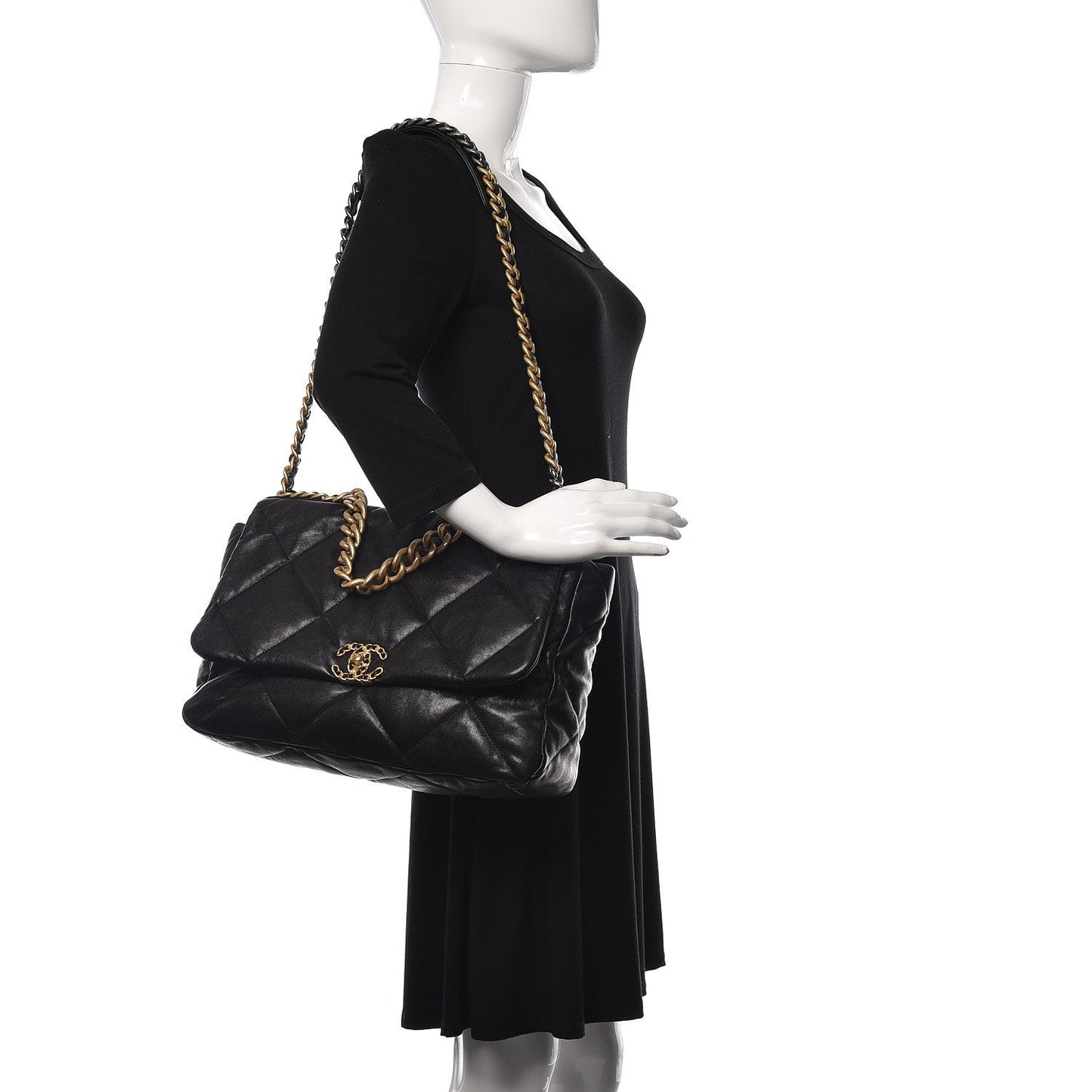 Chanel Chanel 19 Shoulder Bag - Rovelle Bags