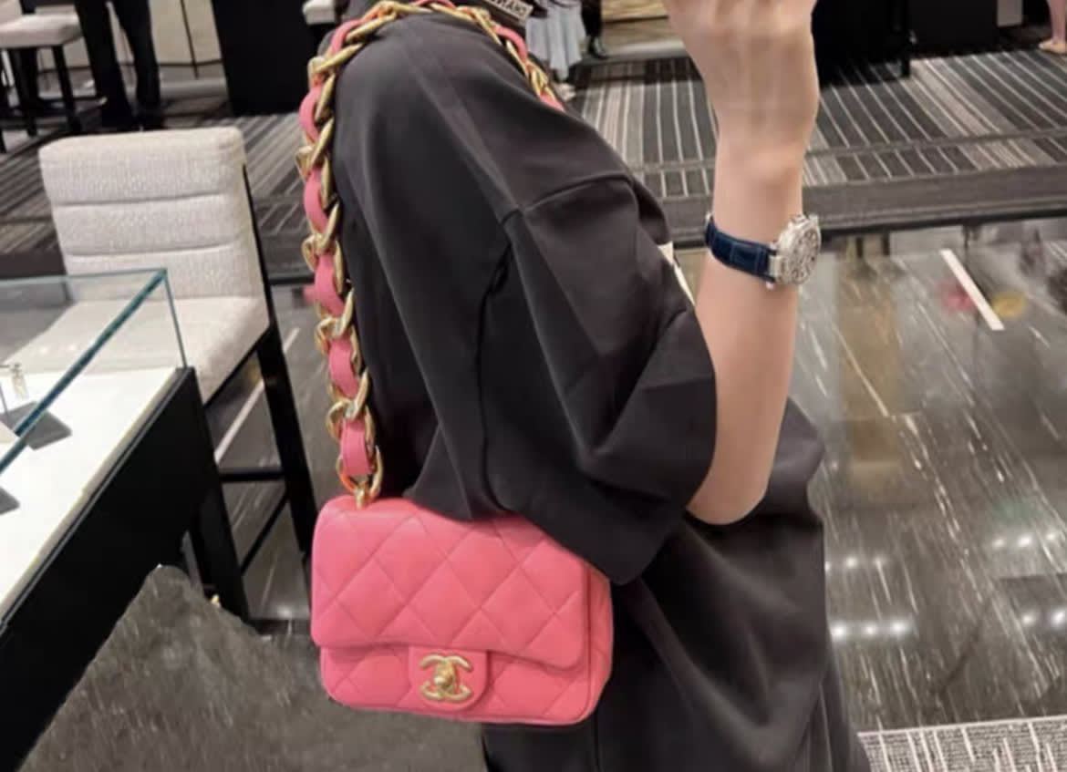 Chanel Chanel 22 Shoulder Bag - Rovelle Bags