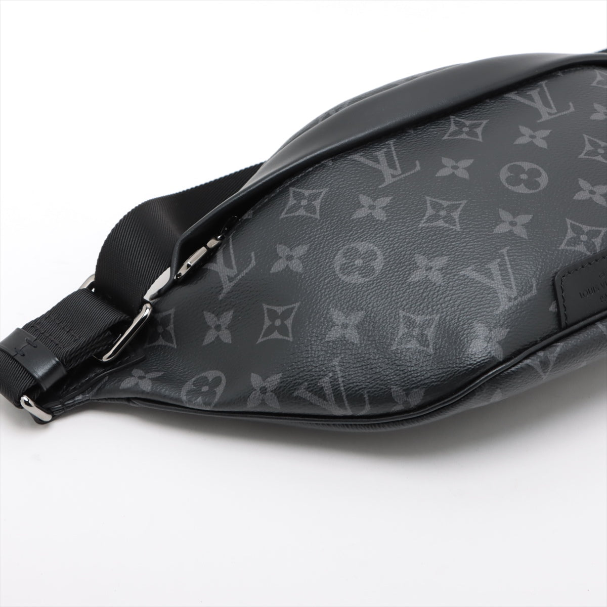 LOUIS VUITTON Discovery Belt Bag in Monogram Ellipse M46035