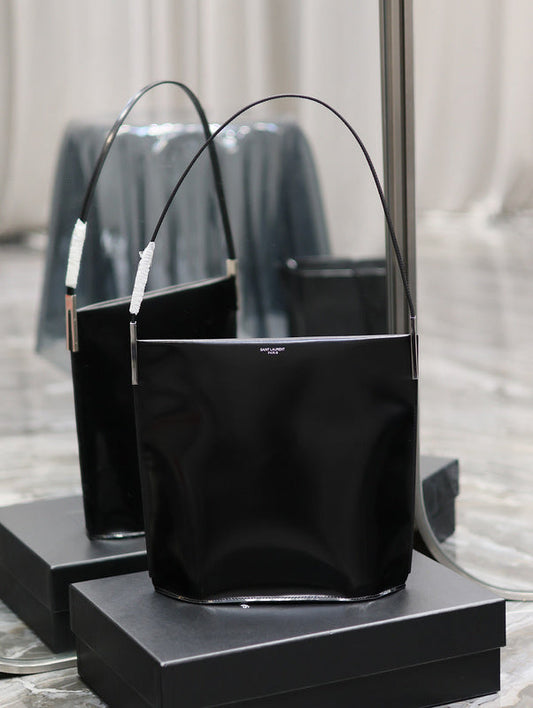 Yves Saint Laurent Studio Classic Handbag