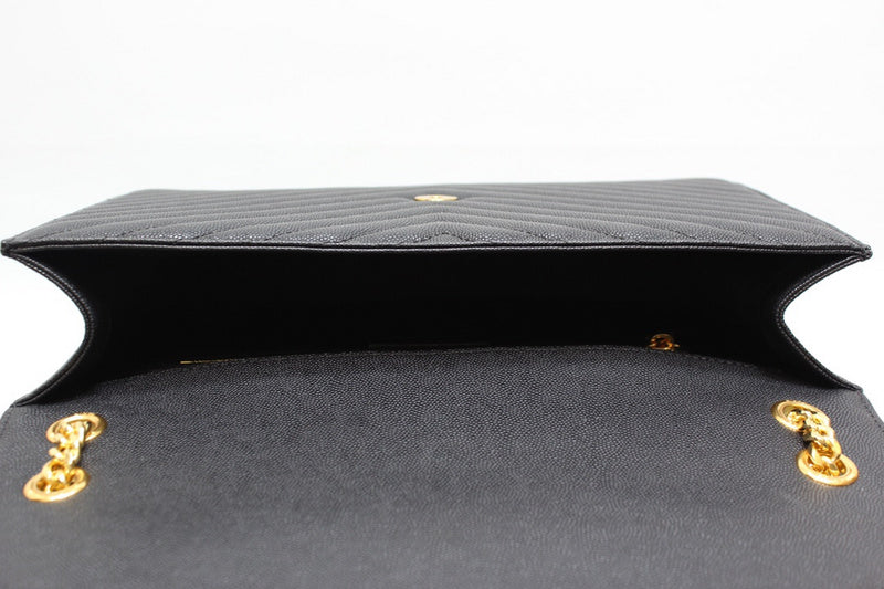 Yves Saint Laurent - Bags - 588