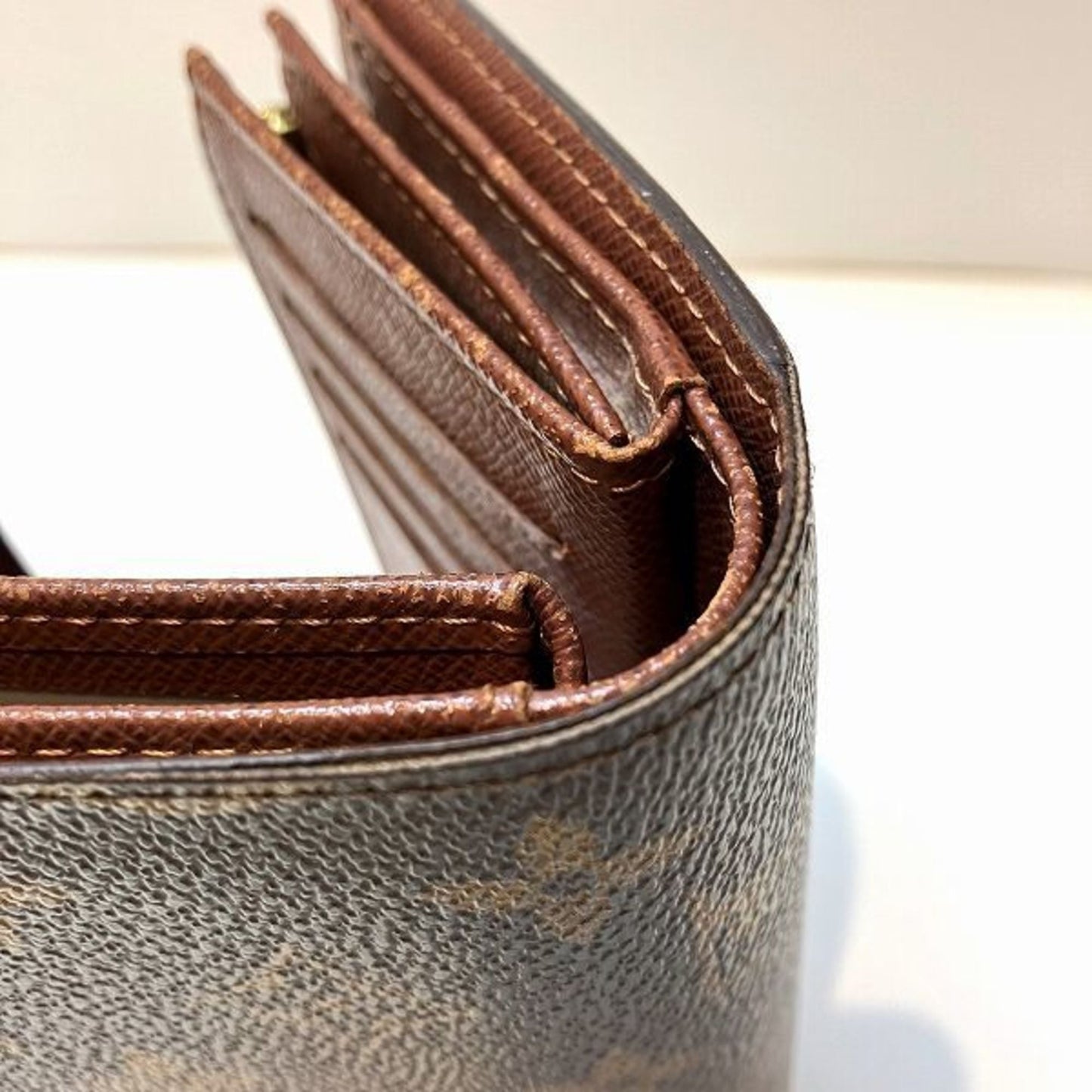 Louis Vuitton Monogram Galle Monogram Monogram Wallet (Tri-Fold)