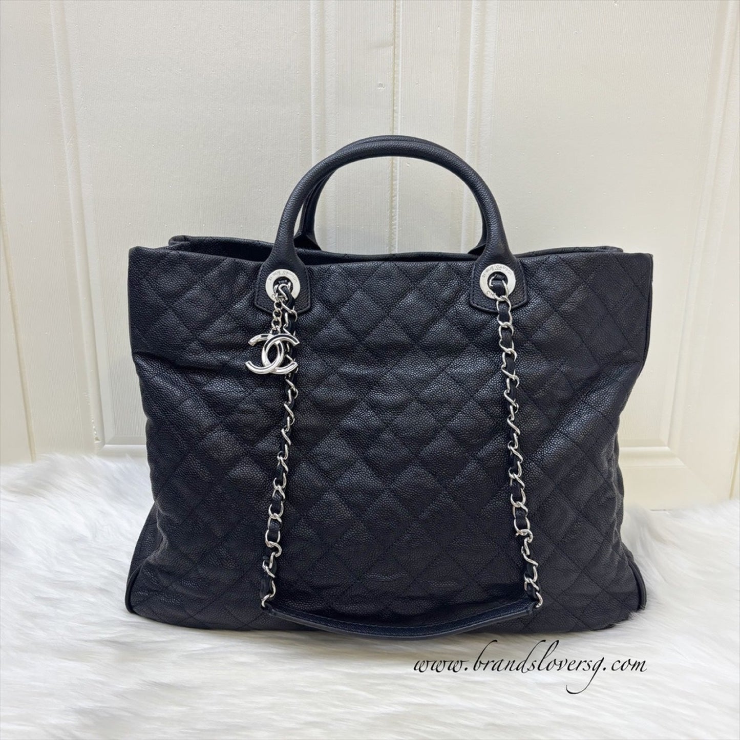 Chanel Seasonal Large Tote with CC Tote Bag - Rovelle Bags