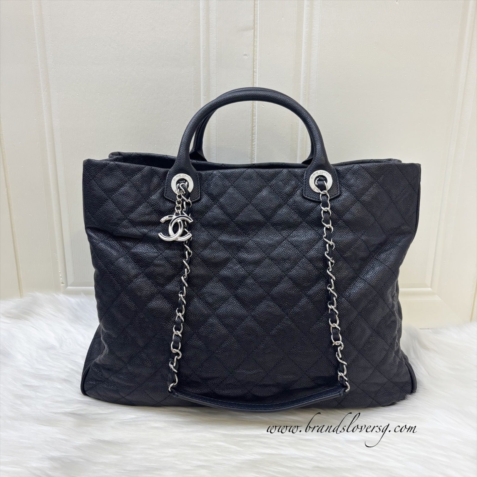 Chanel Seasonal Large Tote with CC Tote Bag - Rovelle Bags