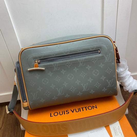 Louis Vuitton Luxury Bags 1947