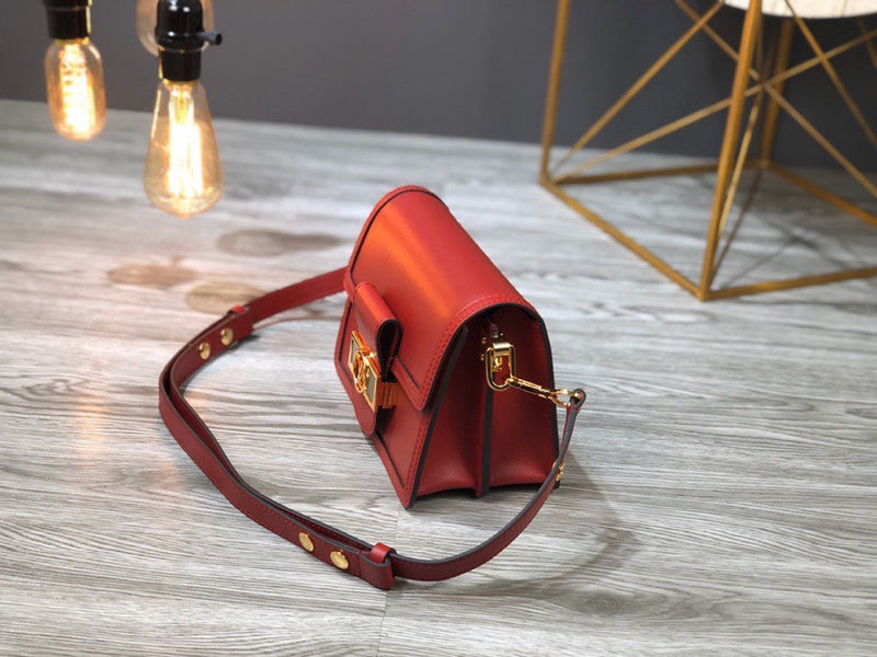Louis Vuitton Luxury Bags 1828