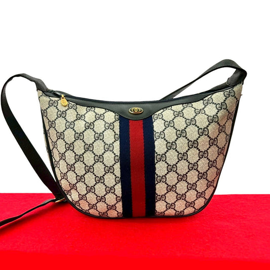 Gucci GG Logo Leather Shoulder Bag