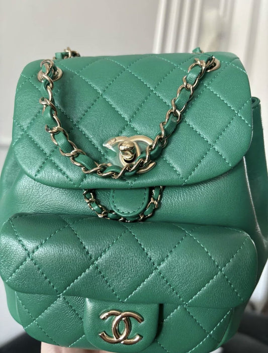 Chanel Chanel 22 Shoulder Bag - Rovelle Bags