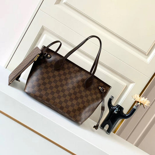Louis Vuitton Luxury Bags 2463