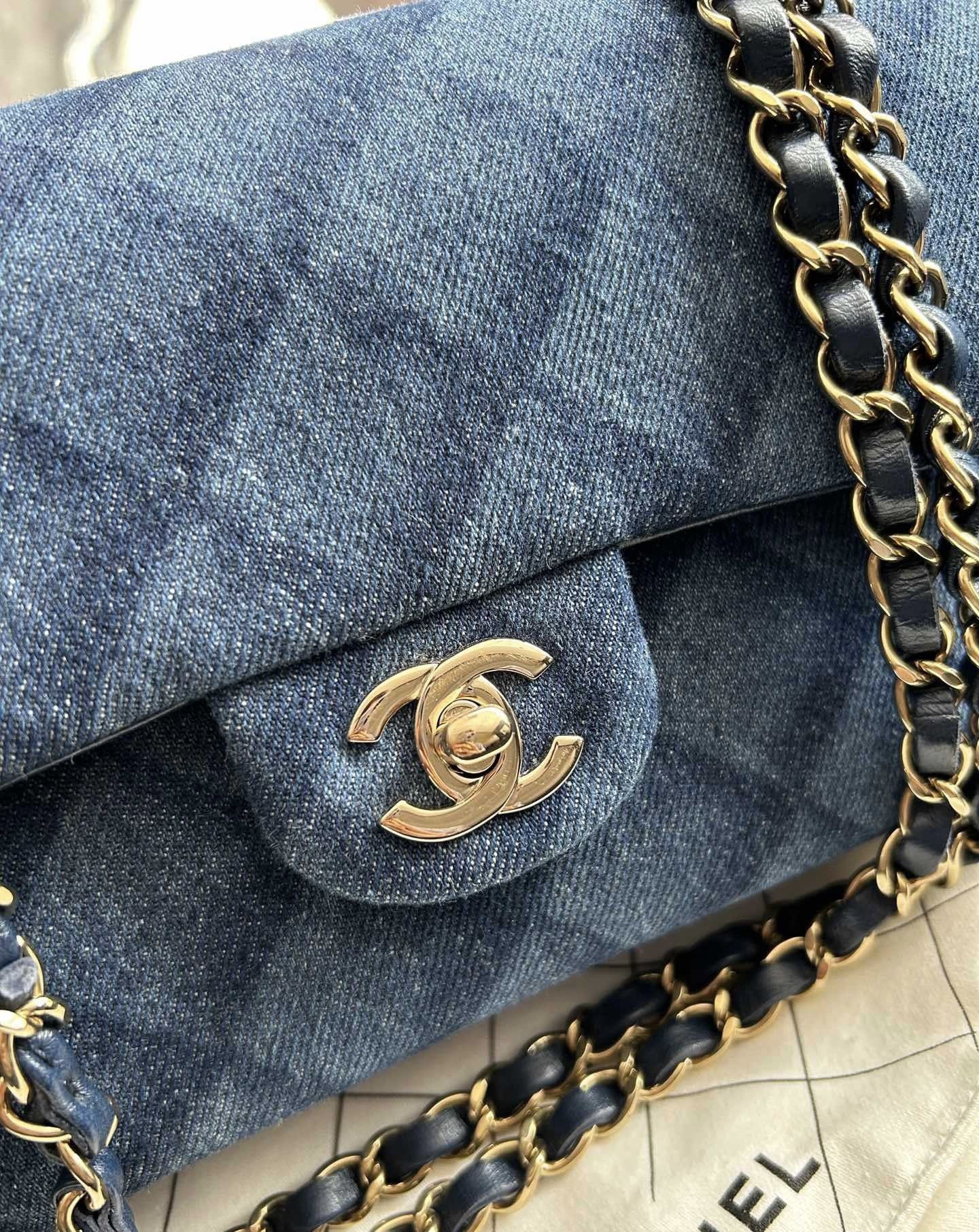 Chanel Chanel 22 Shoulder Bag - Rovelle Bags