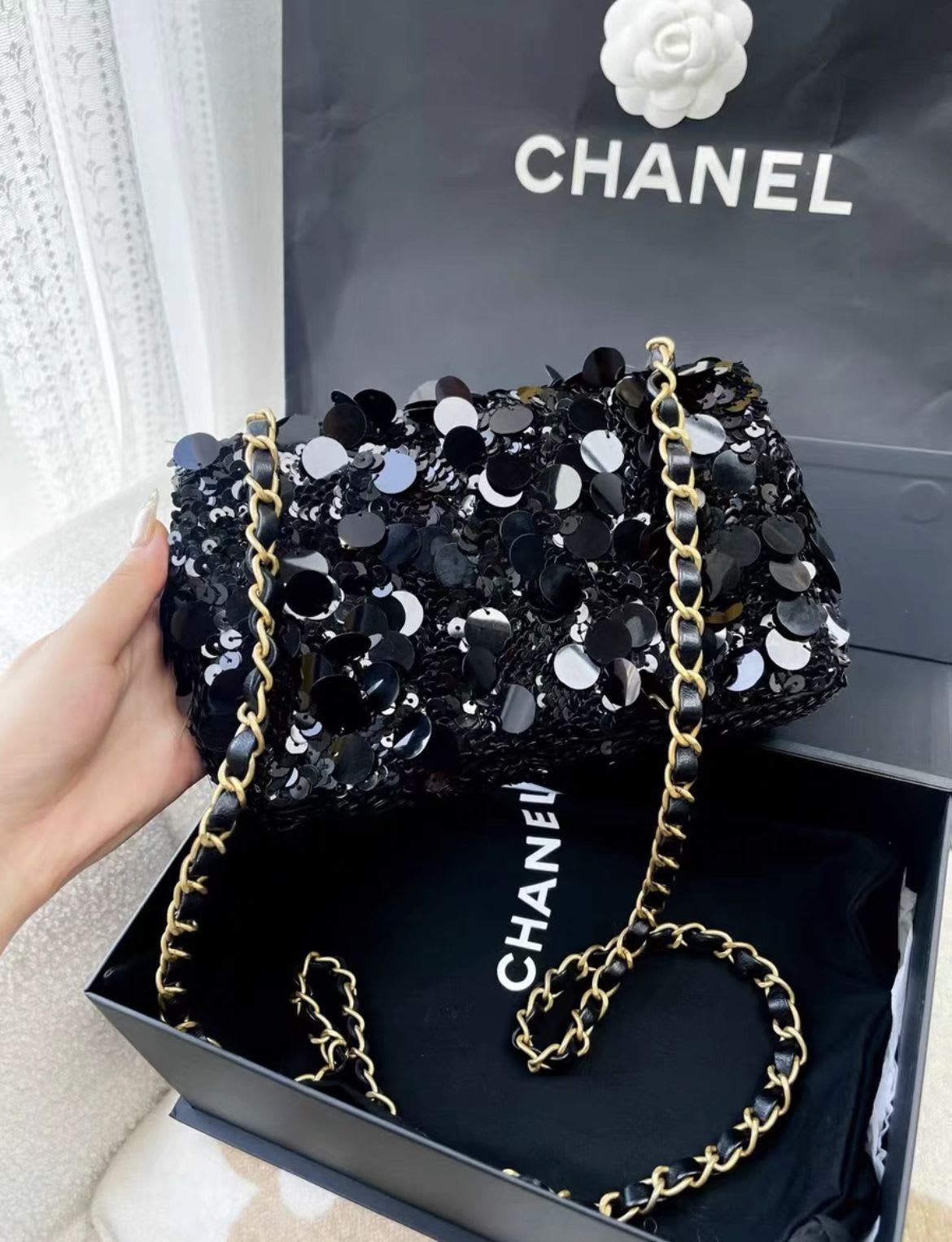 Chanel Chanel 22 Shoulder Bag - Rovelle Bags