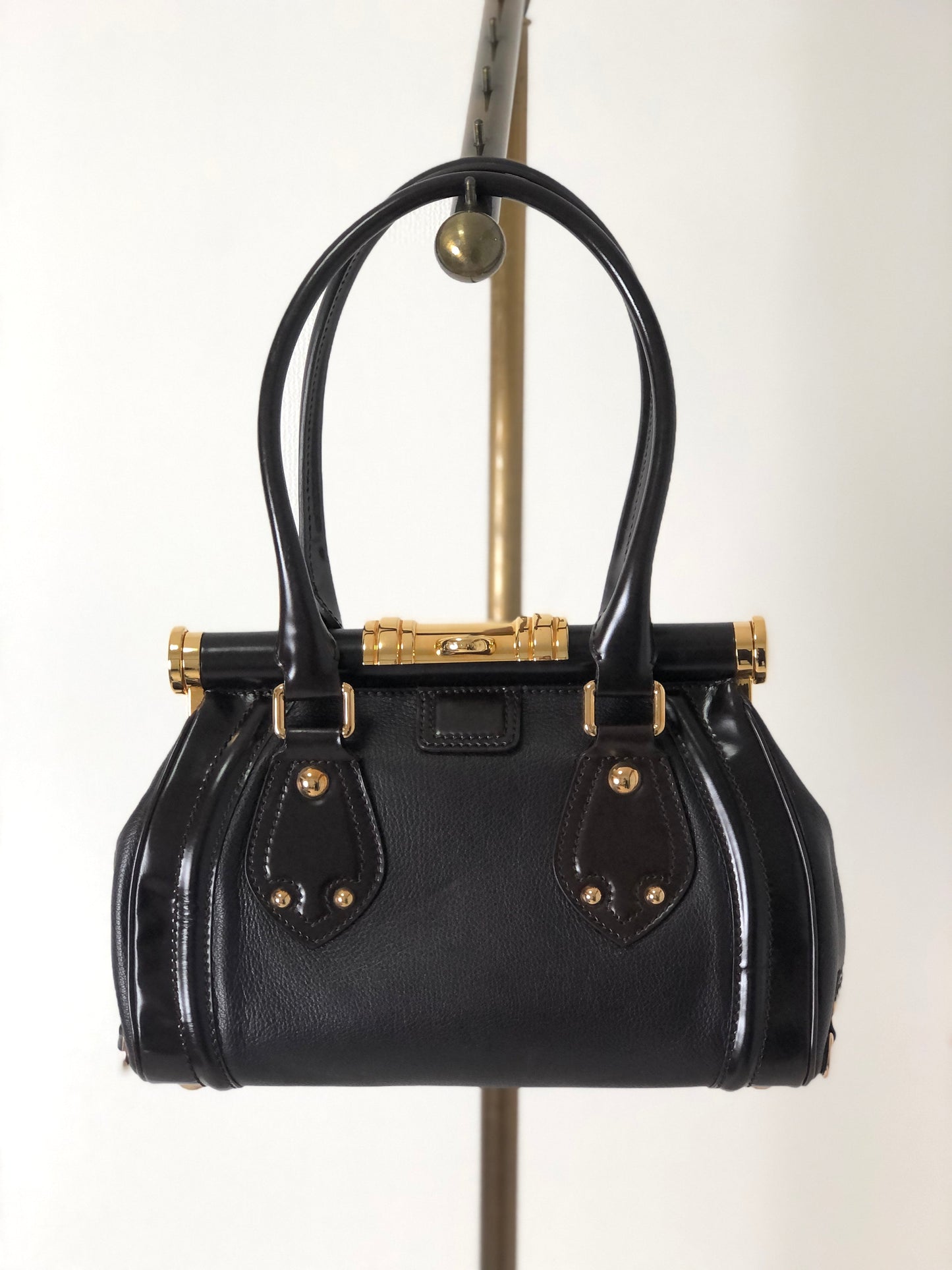 CELINE Metal Clasp Leather Handbag Brown a6g24w
