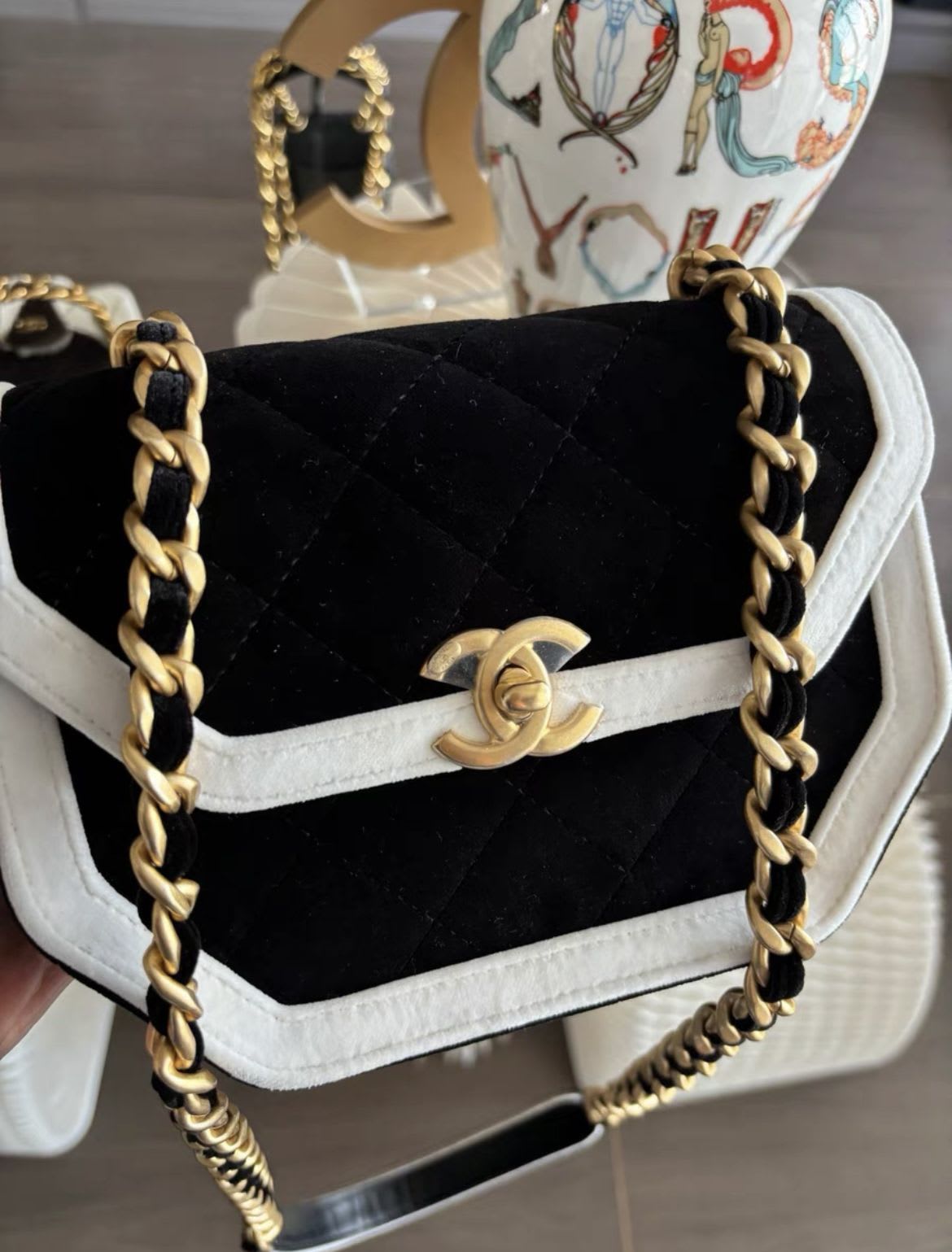 Chanel Shoulder Bag - Rovelle Bags