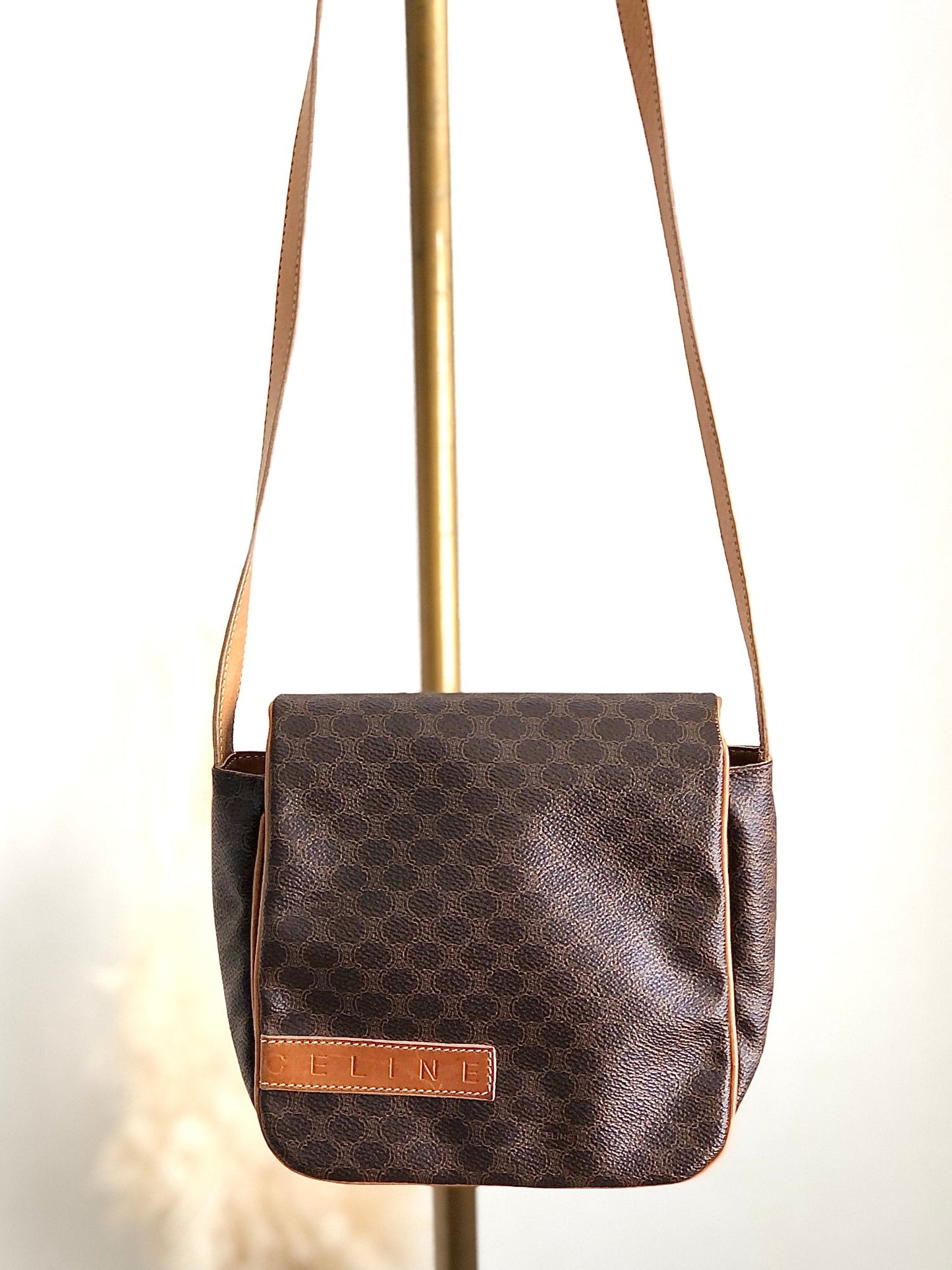 CELINE Macadam Logo Flap Shoulder bag Brown y7pwvg