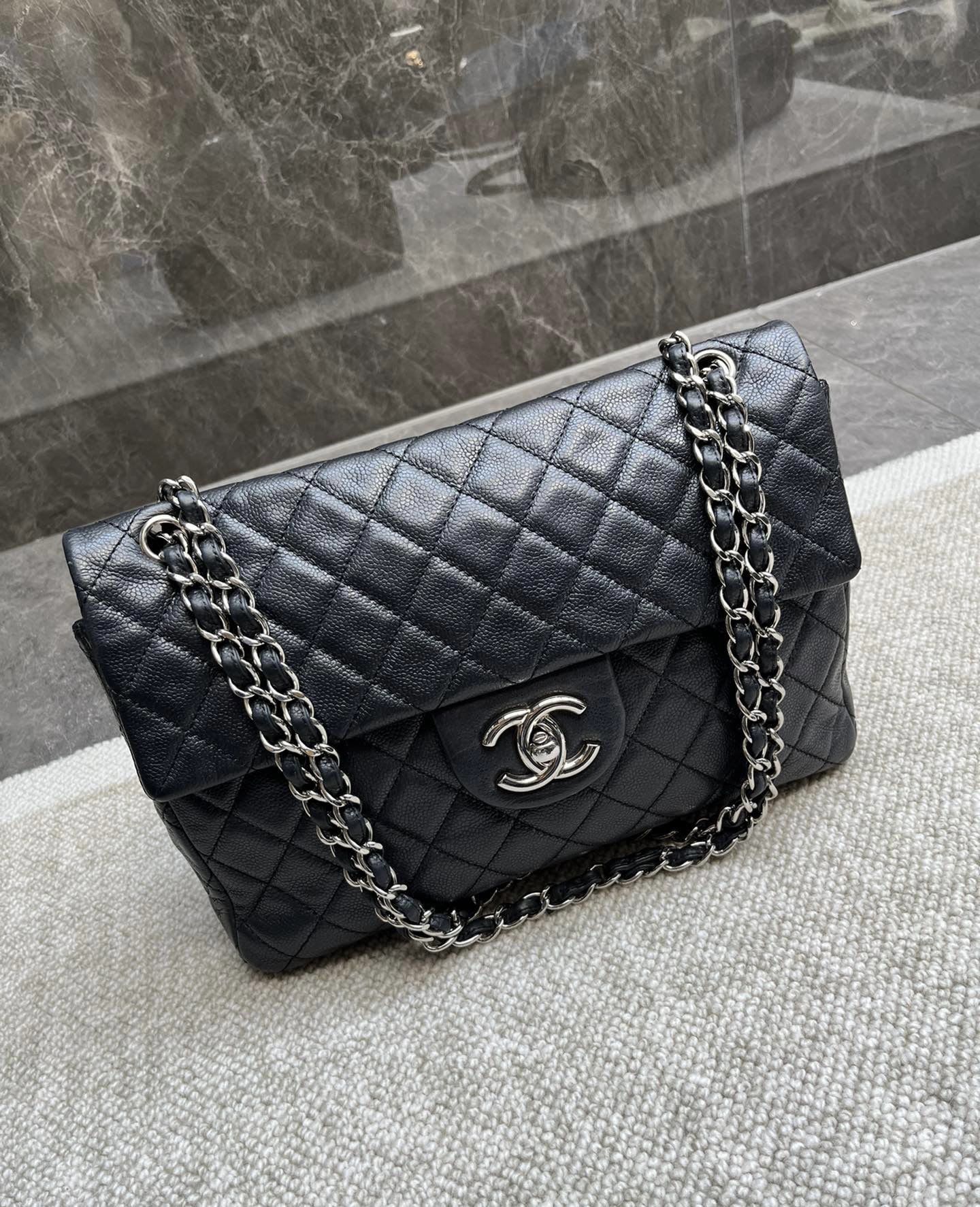 Chanel Handbag - Rovelle Bags