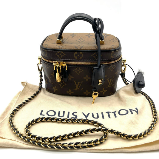 Handbag Luxury Designer By Louis Vuitton Size: Small