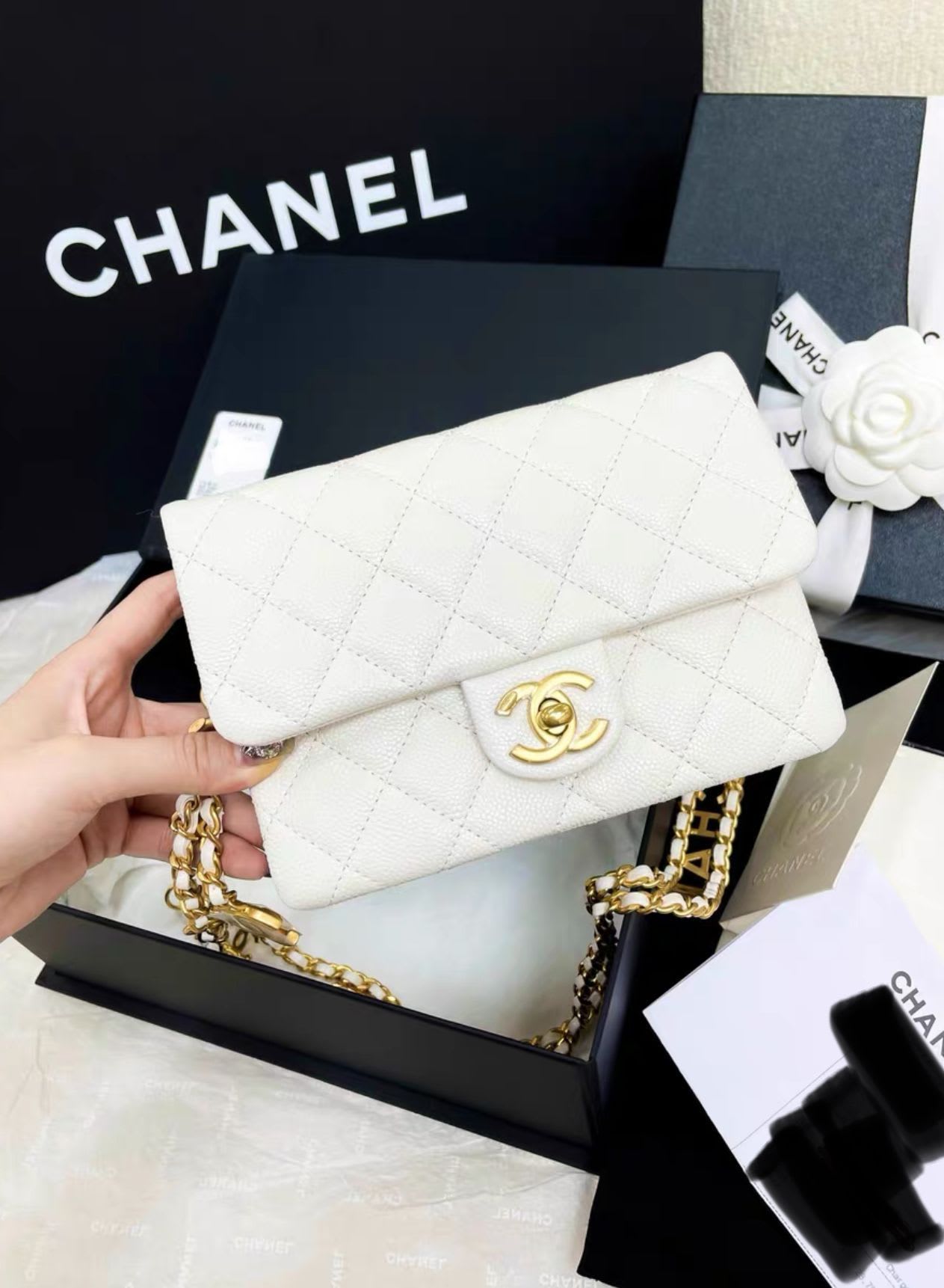 Chanel Chanel 22 Shoulder Bag - Rovelle Bags