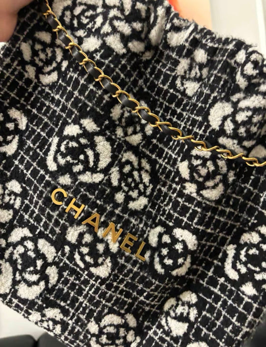 Chanel Chanel 22 Shoulder Bag - Rovelle Bags