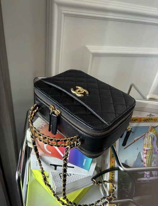 Chanel Chanel 22 Shoulder Bag - Rovelle Bags