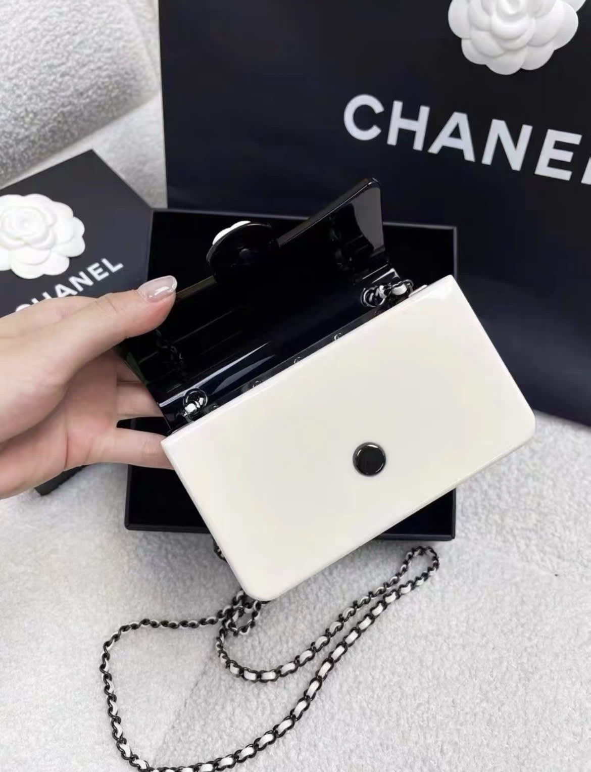 Chanel Handbag - Rovelle Bags