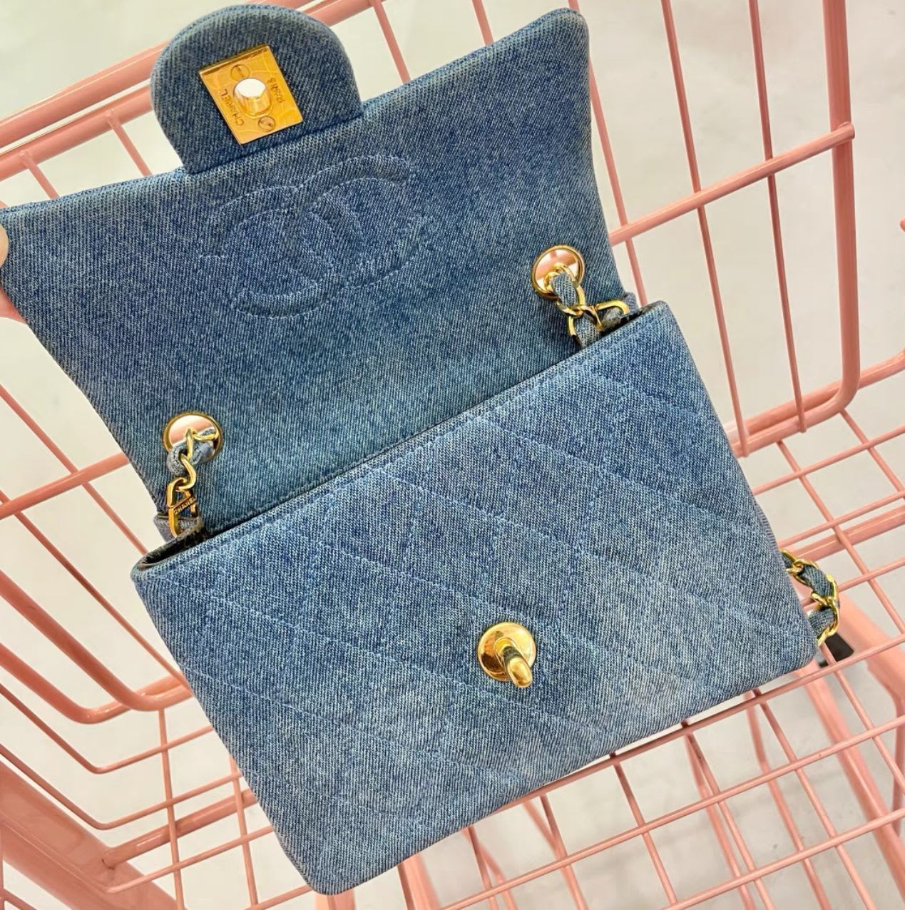 Chanel Handbag - Rovelle Bags