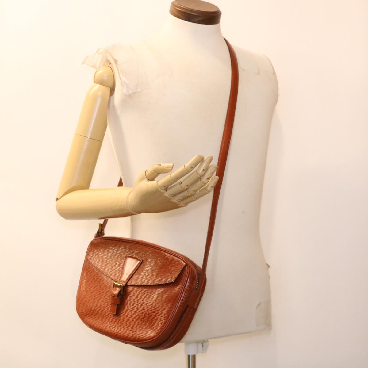 LOUIS VUITTON Epi June Feuille Shoulder Bag Brown Kenya M52153 LV ki2814
