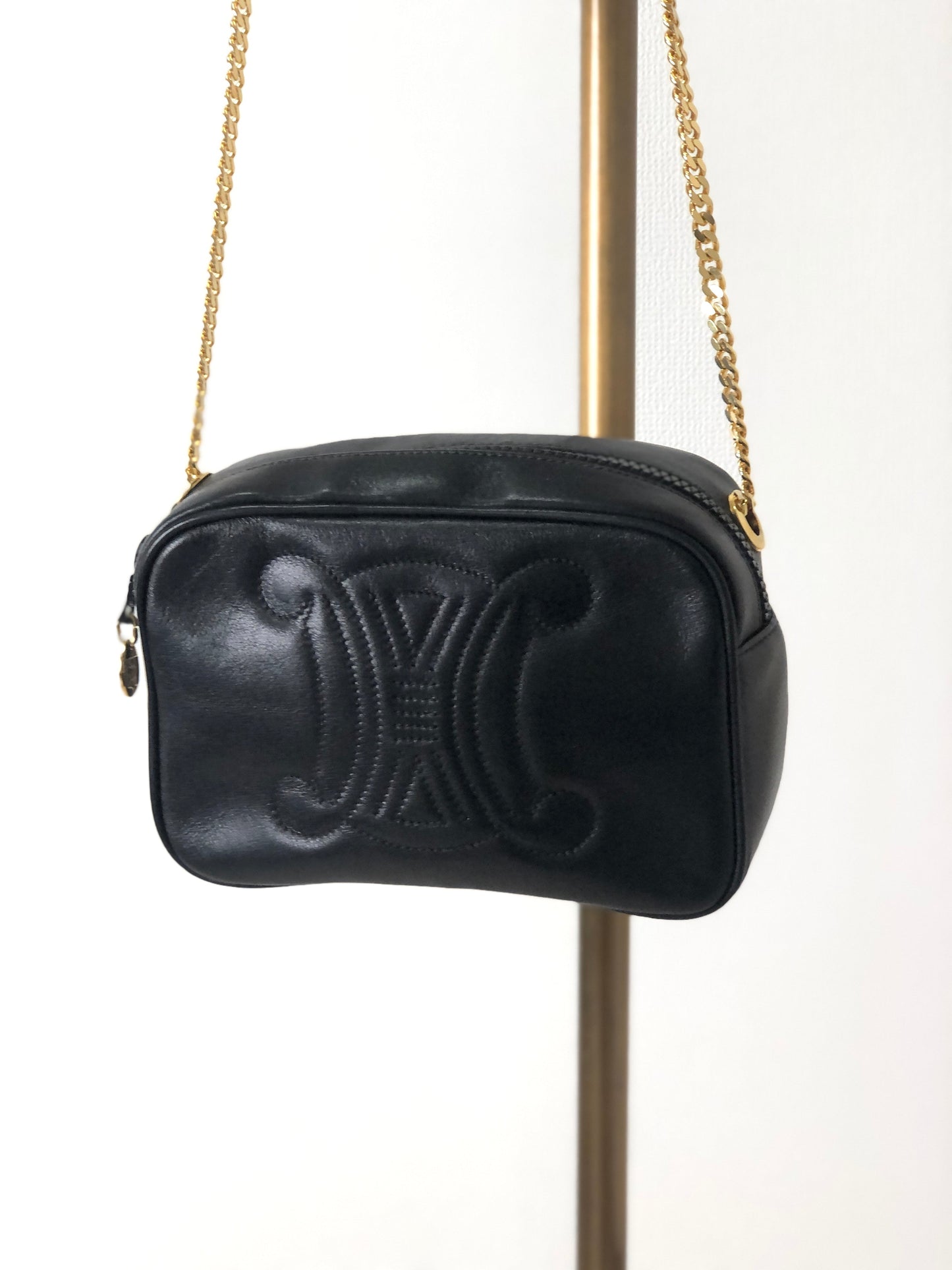 CELINE Triomphe Leather Chain Shoulder bag Black jigb5w