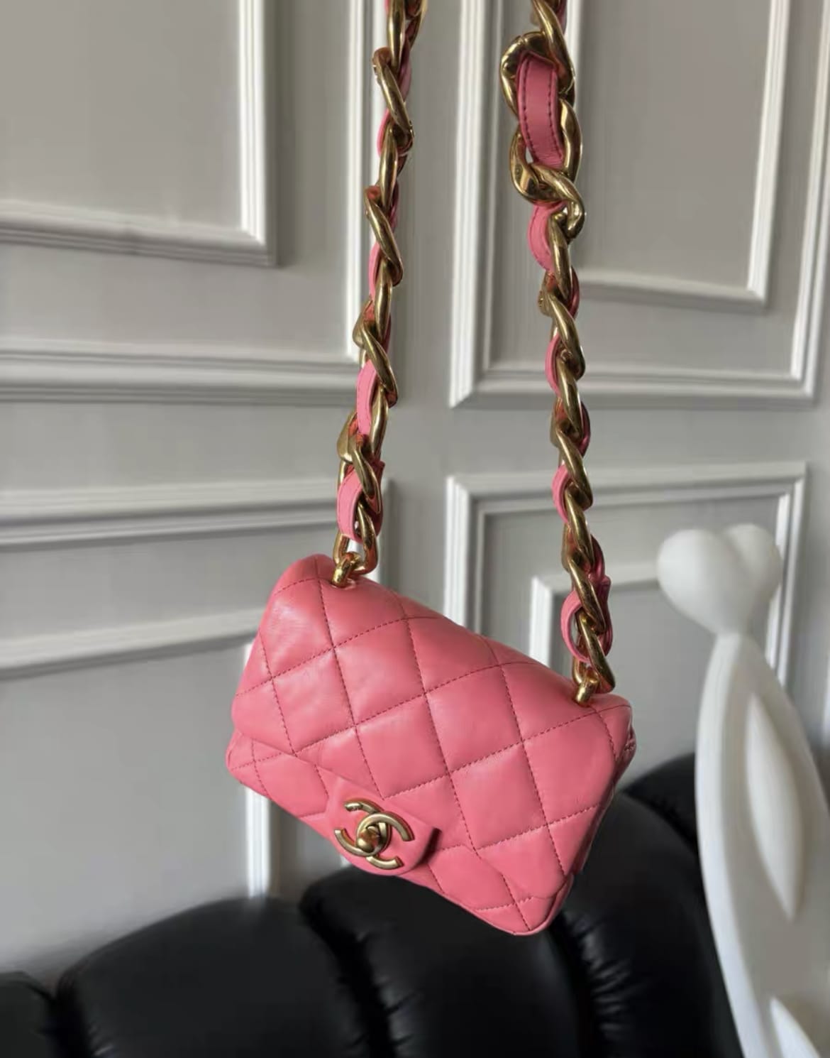 Chanel Chanel 22 Shoulder Bag - Rovelle Bags