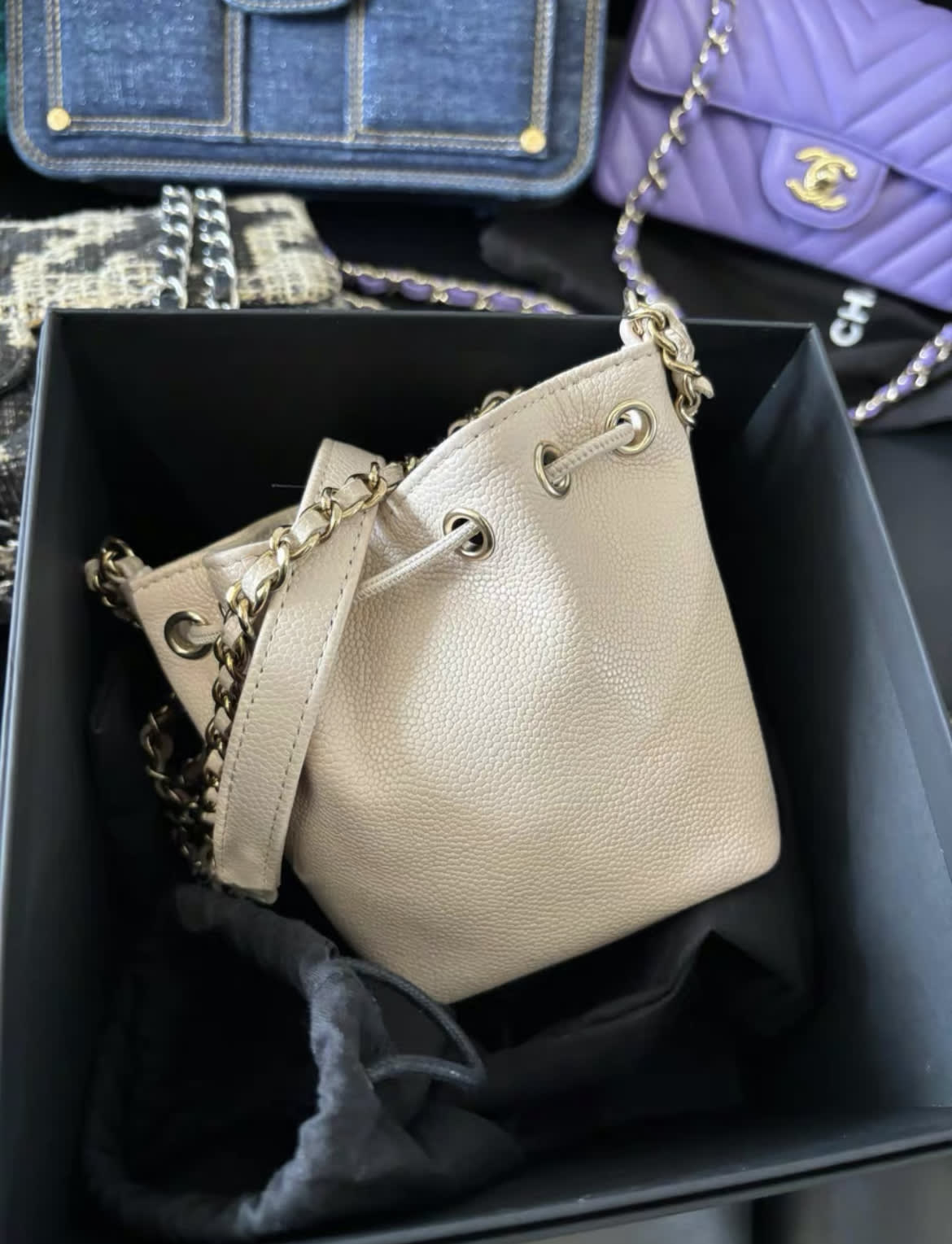 Chanel Chanel 22 Shoulder Bag - Rovelle Bags